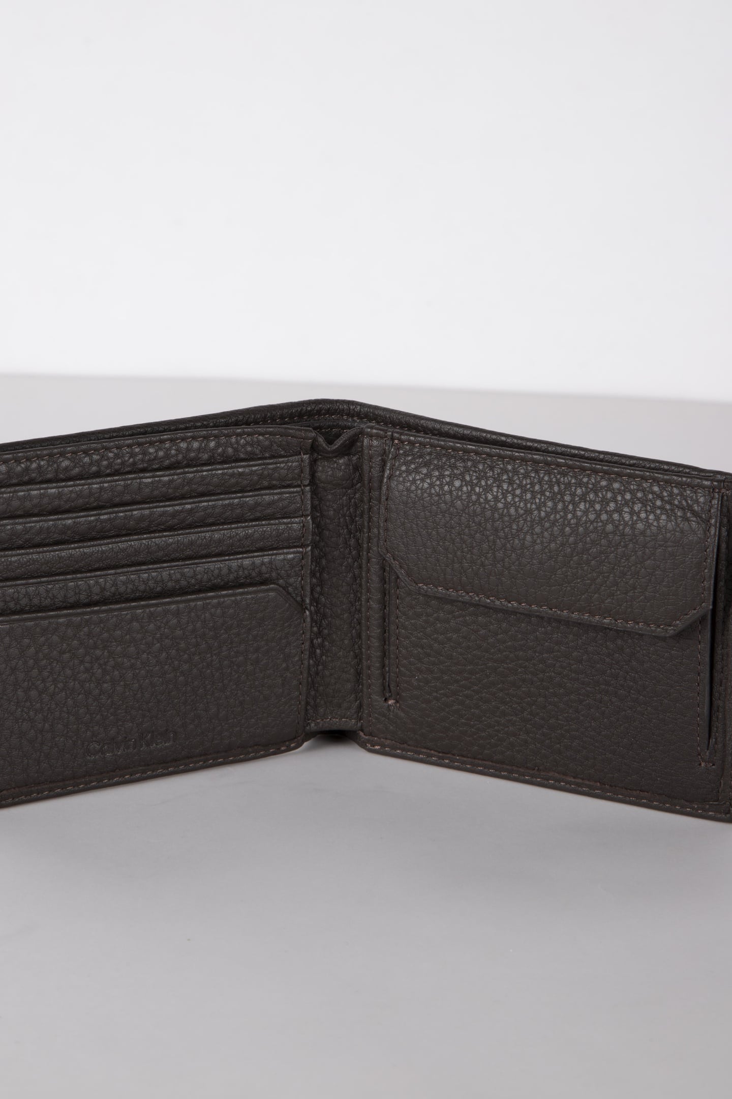 CK MUST PEBBLE BILLFOLD DELICIOSO 3