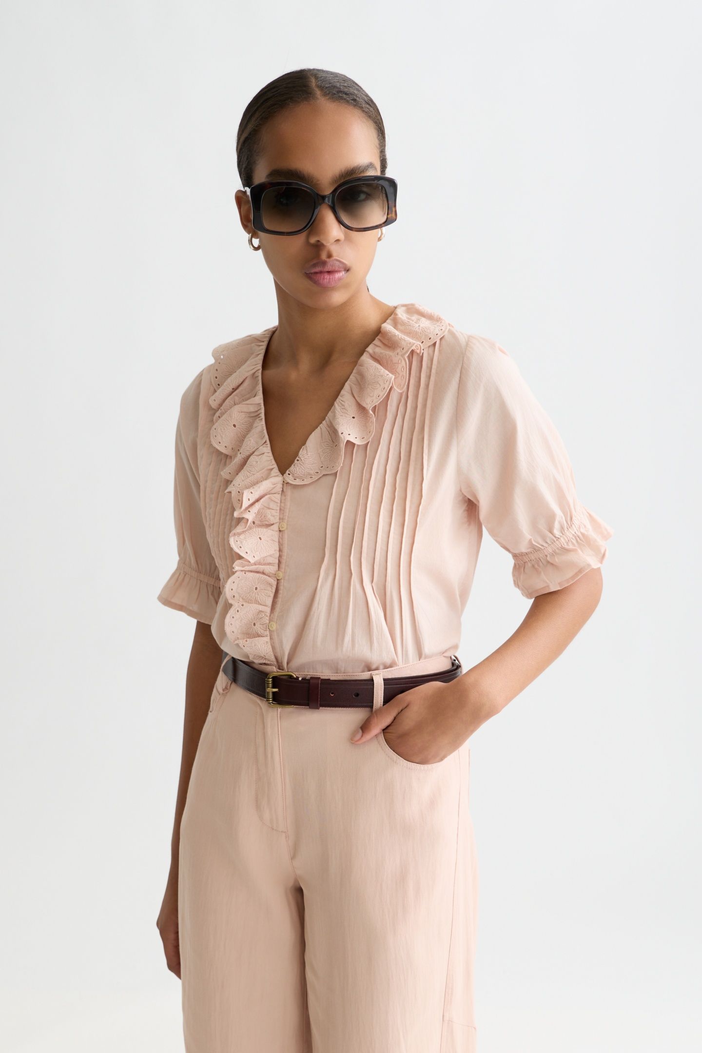 SHORT SLEEVE BLOUSE WITH EMBROIDERED DETAILS ROSE DUST 1