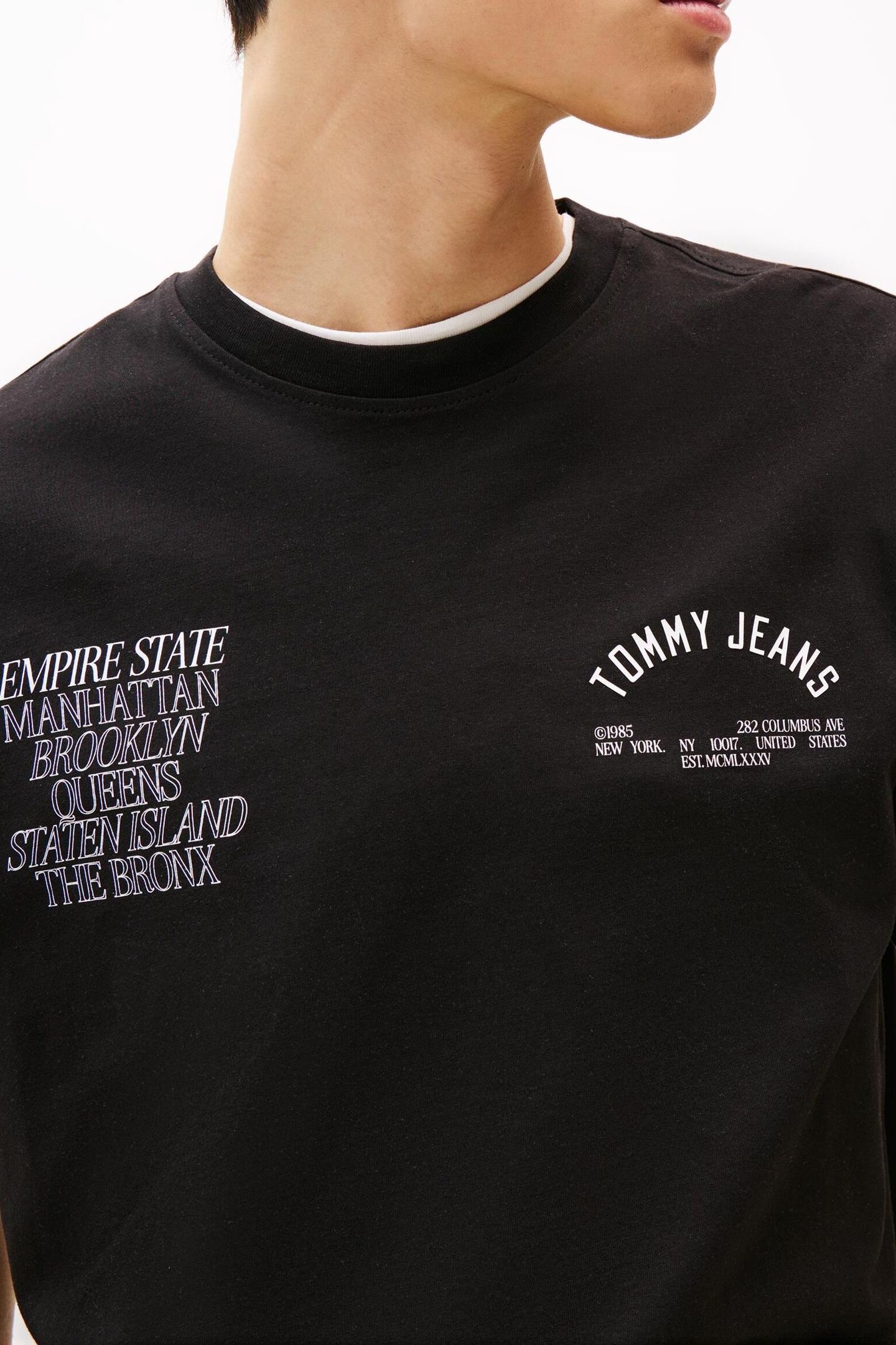 TJM RELAXED BOROUGHS TEE BLACK 6