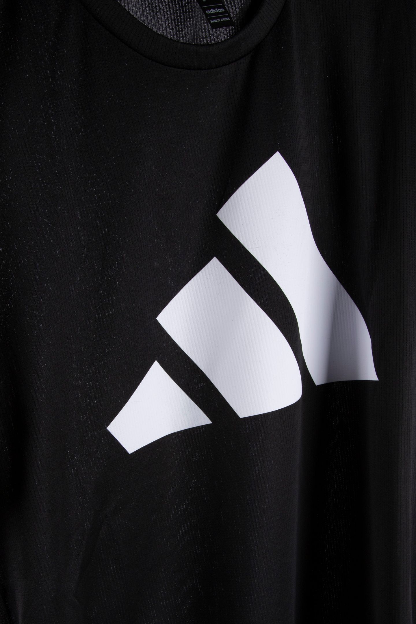 UNISEX RUN IT TEE BLACK 4
