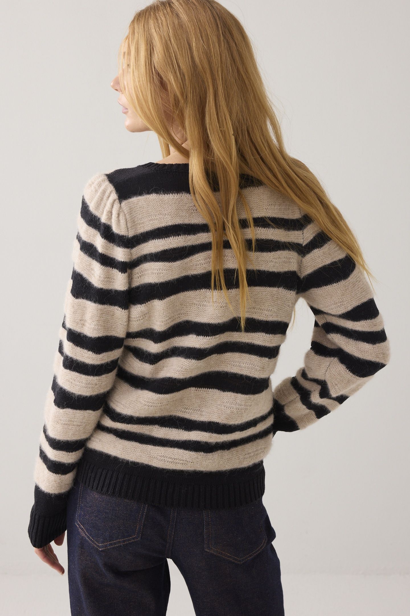 SWEATER IRREGULAR STRIPE KNIT PRINTS 2