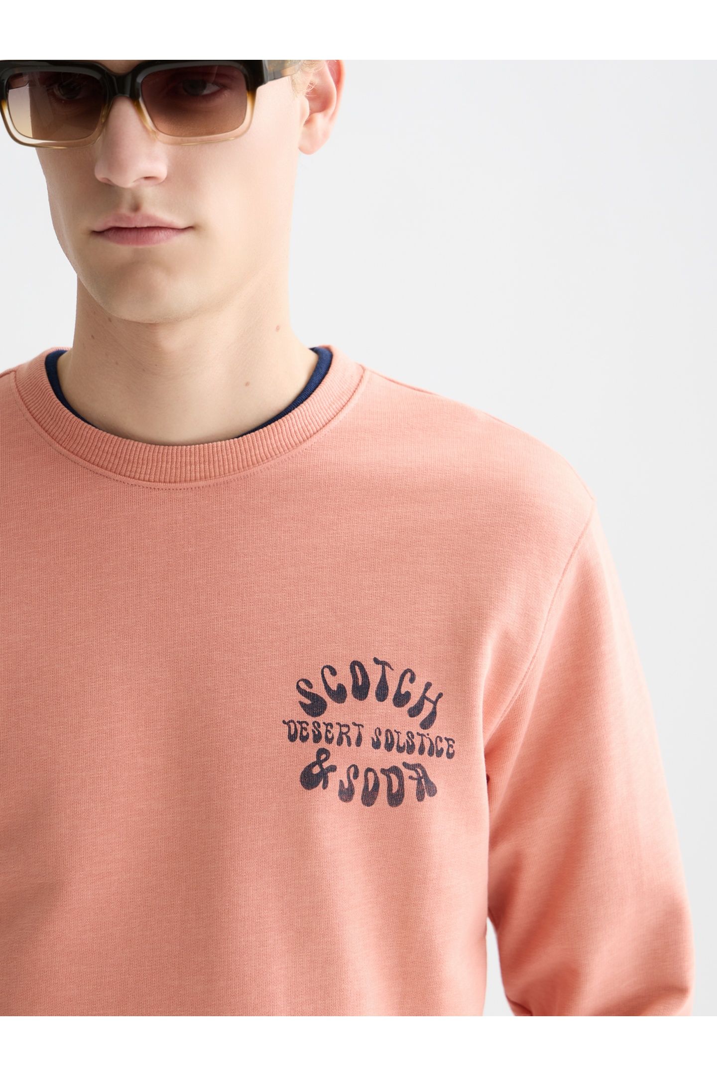 LEFT CHEST LOGO REGULAR-FIT SWEATSHIRT BRIGHT RED 6
