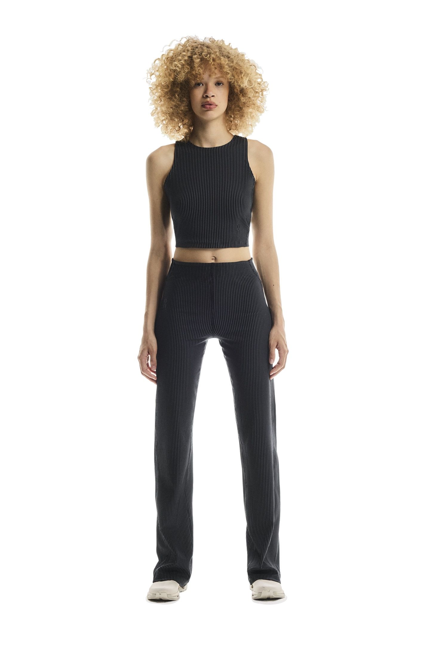ALL-DAY RIBBED CROP 1 BLACK | ROCK 2