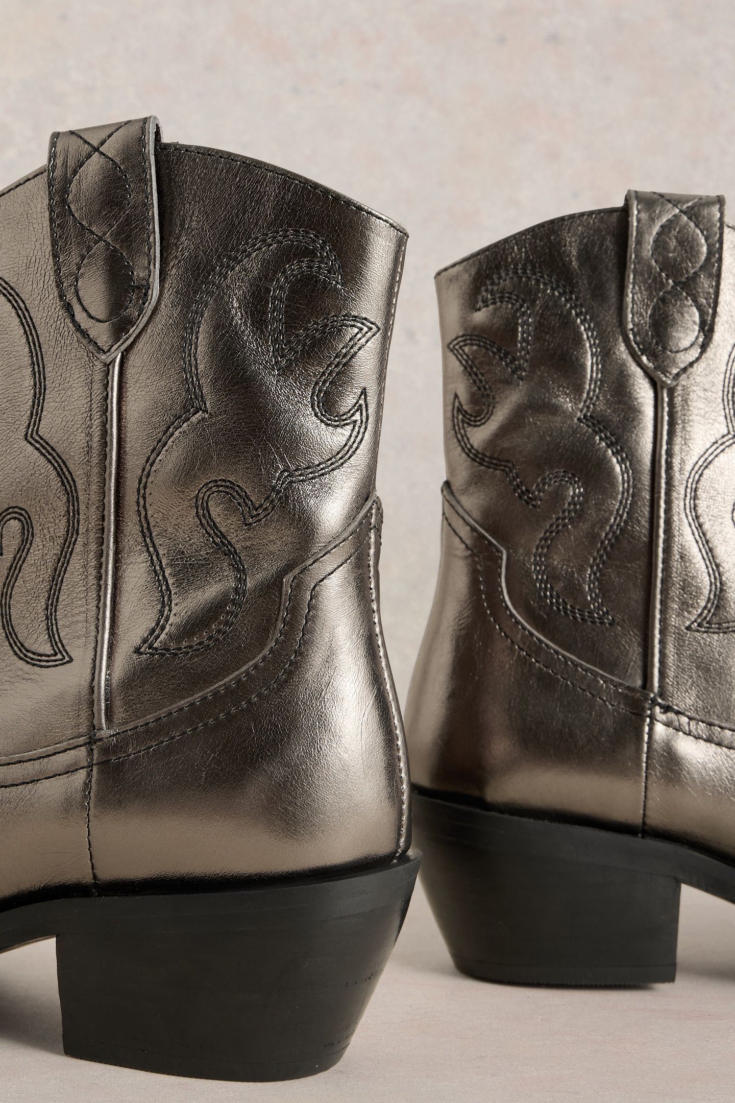 BEAU WESTERN BOOT PEWTER MET 5