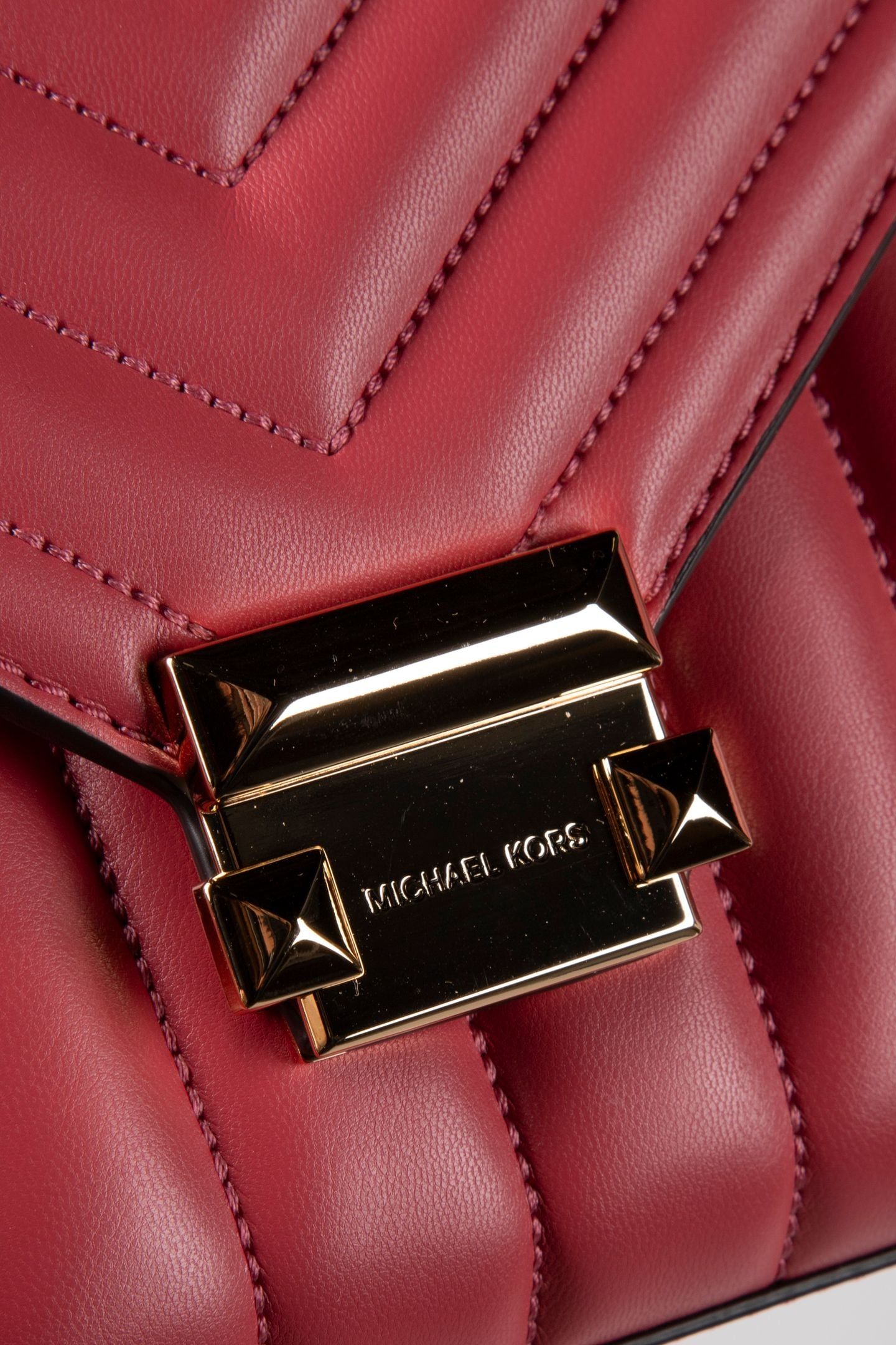 MEDIUM FLAP CHAIN SHOULDER BAG 4