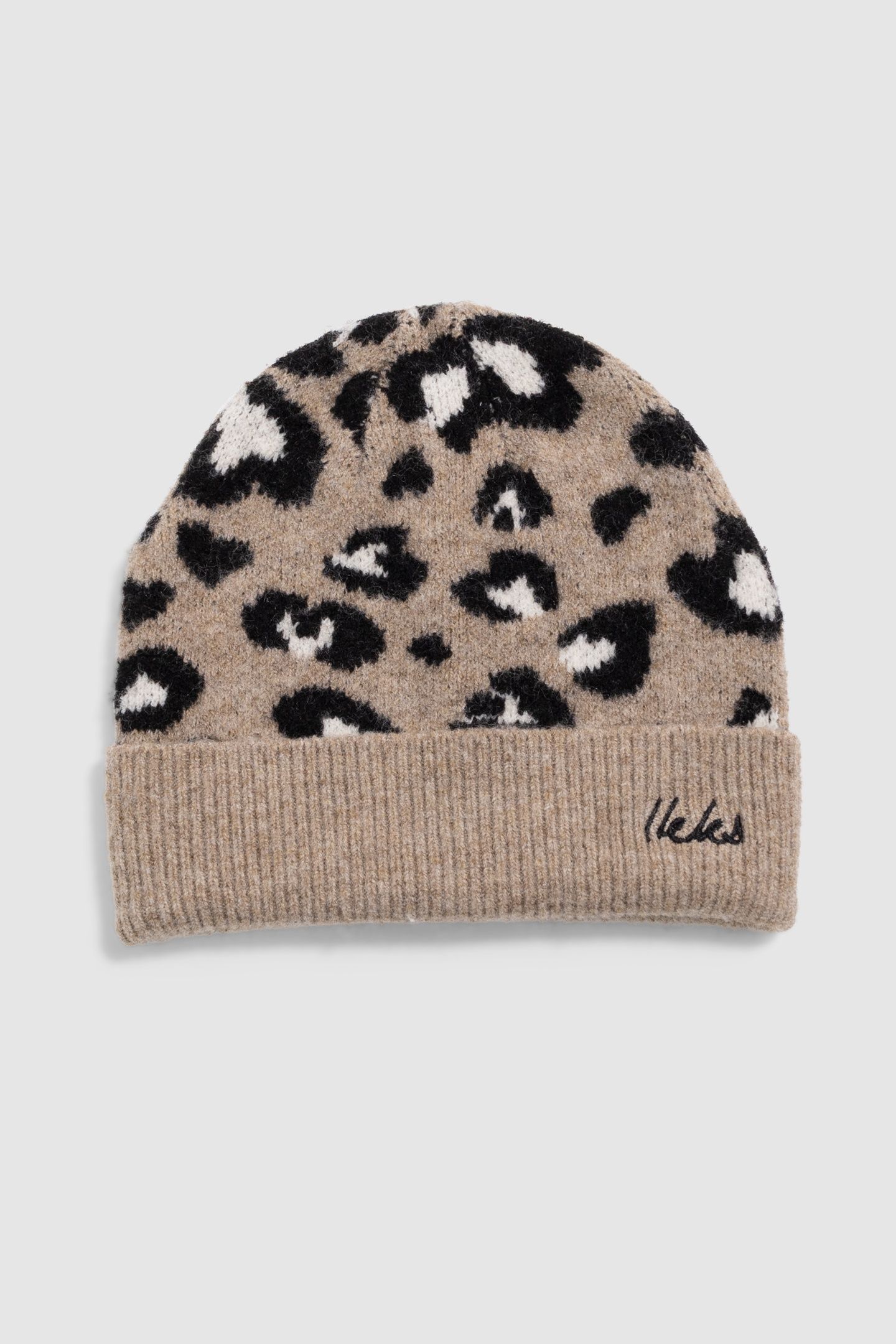 BEIGE LEOPARD PATTERN KNIT BEANIE 1
