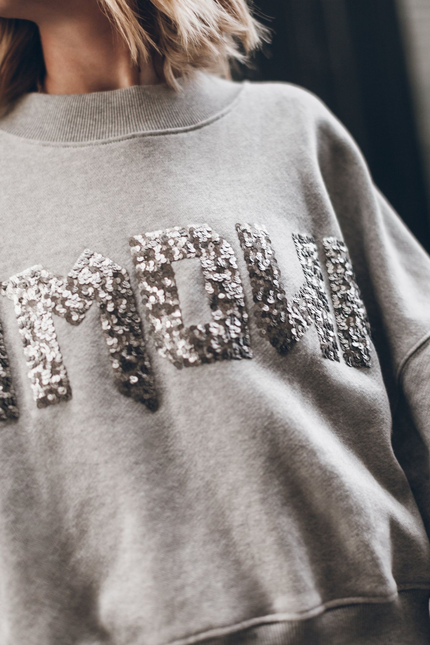 THE GREY AMOUR SWEATER 2