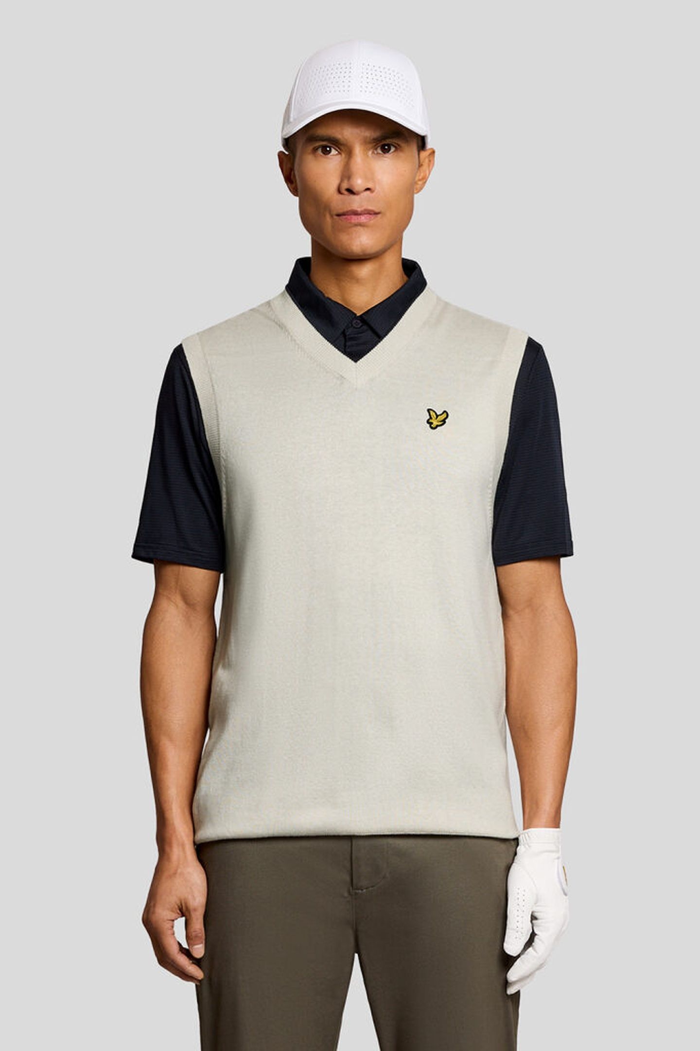 GOLF V NECK LIGHT WEIGHT VEST CLOUD 1