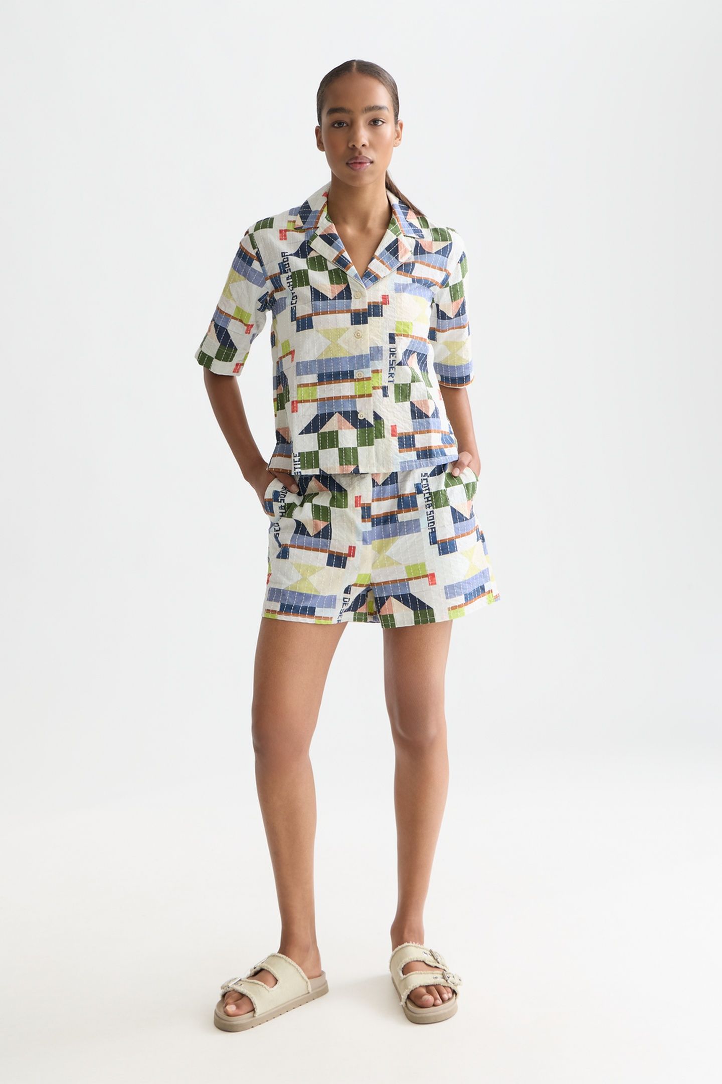 PRINTED AND STICH-EMBROIDERED SHORTS PATCHWORK INFINITY 3