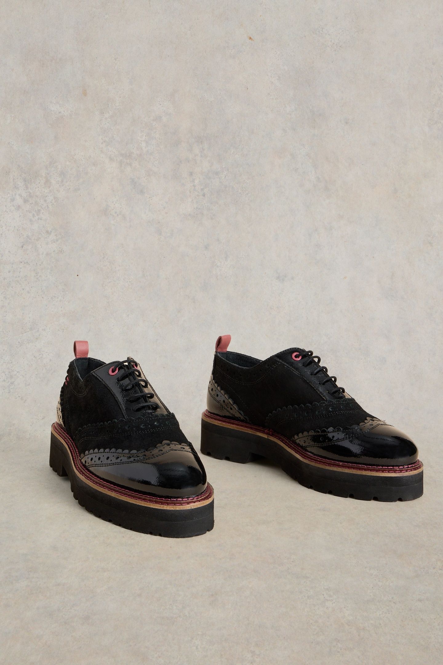 CHUNKY LACE UP BROGUE PURE BLK 2