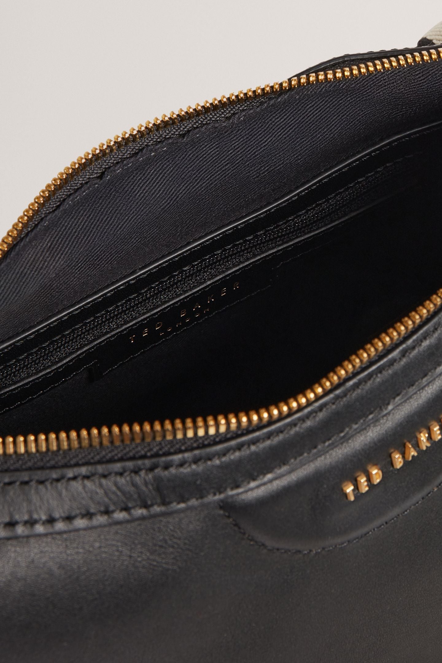 WEBBING SLOUCHY HOBO BAG BLACK 4