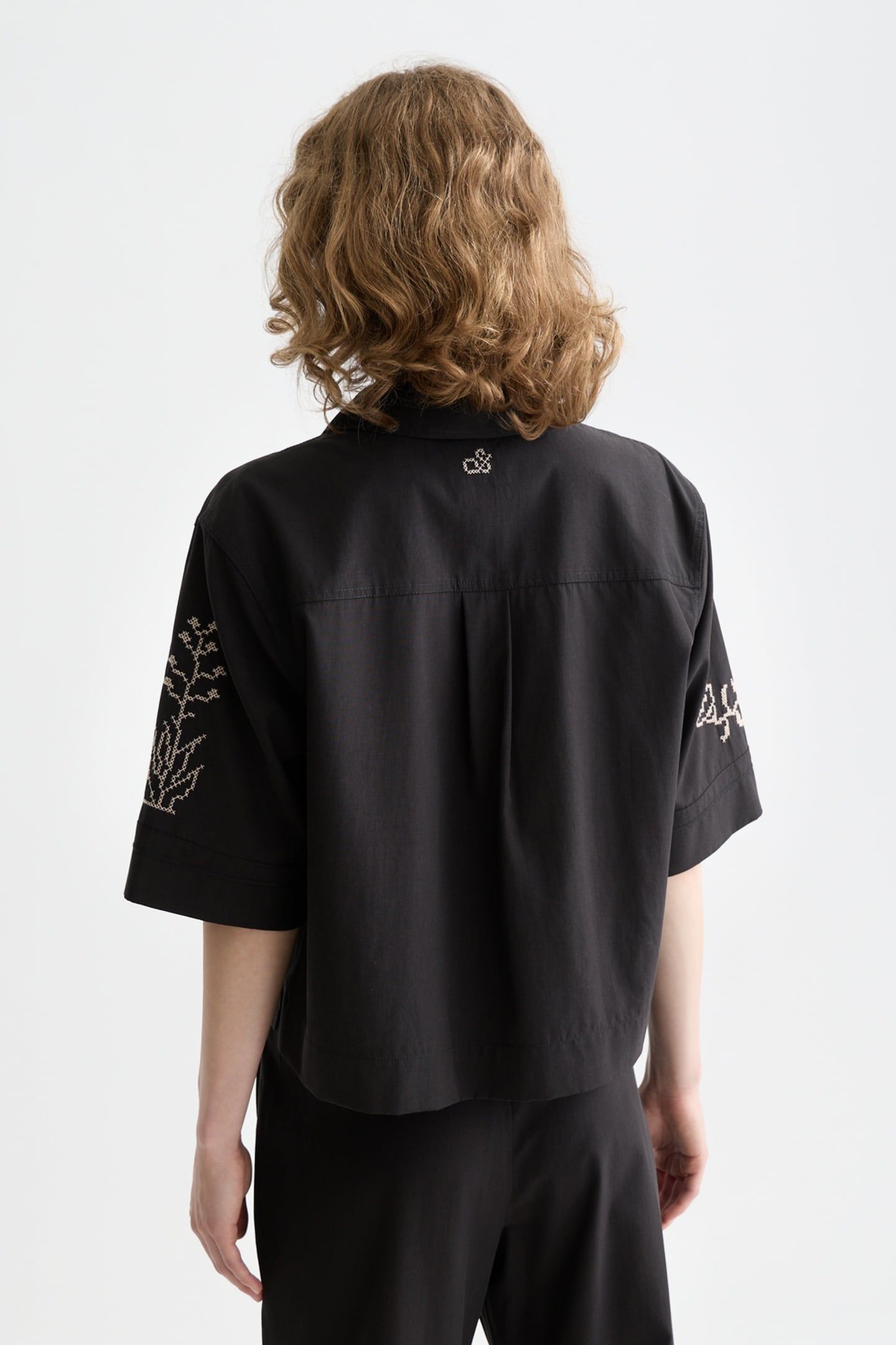 BOXY-FIT SHORT SLEEVED SHIRT METEORITE 2
