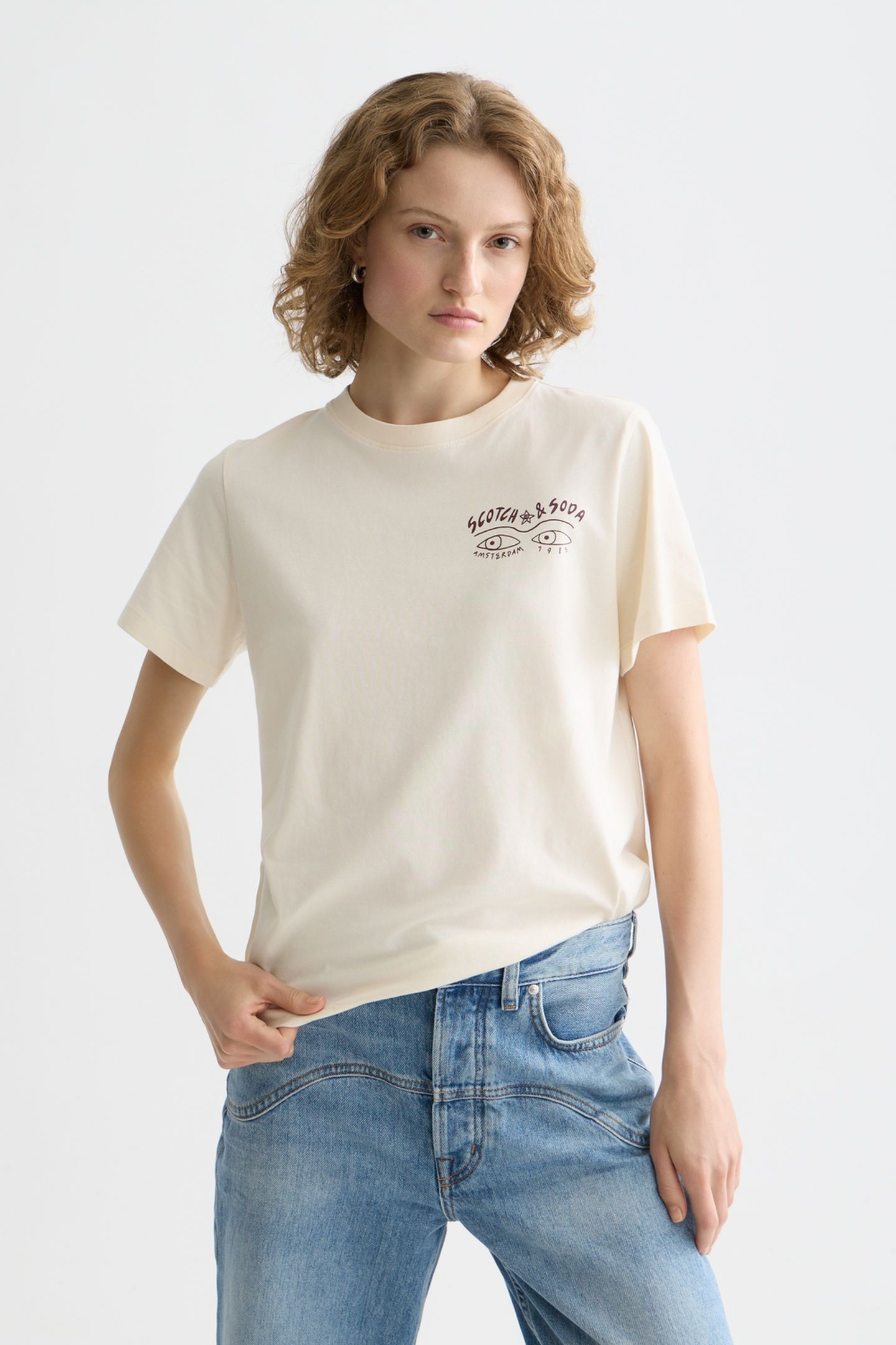 SMALL CHEST ARTWORK REGULAR FIT T-SHIRT EGGNOG 1