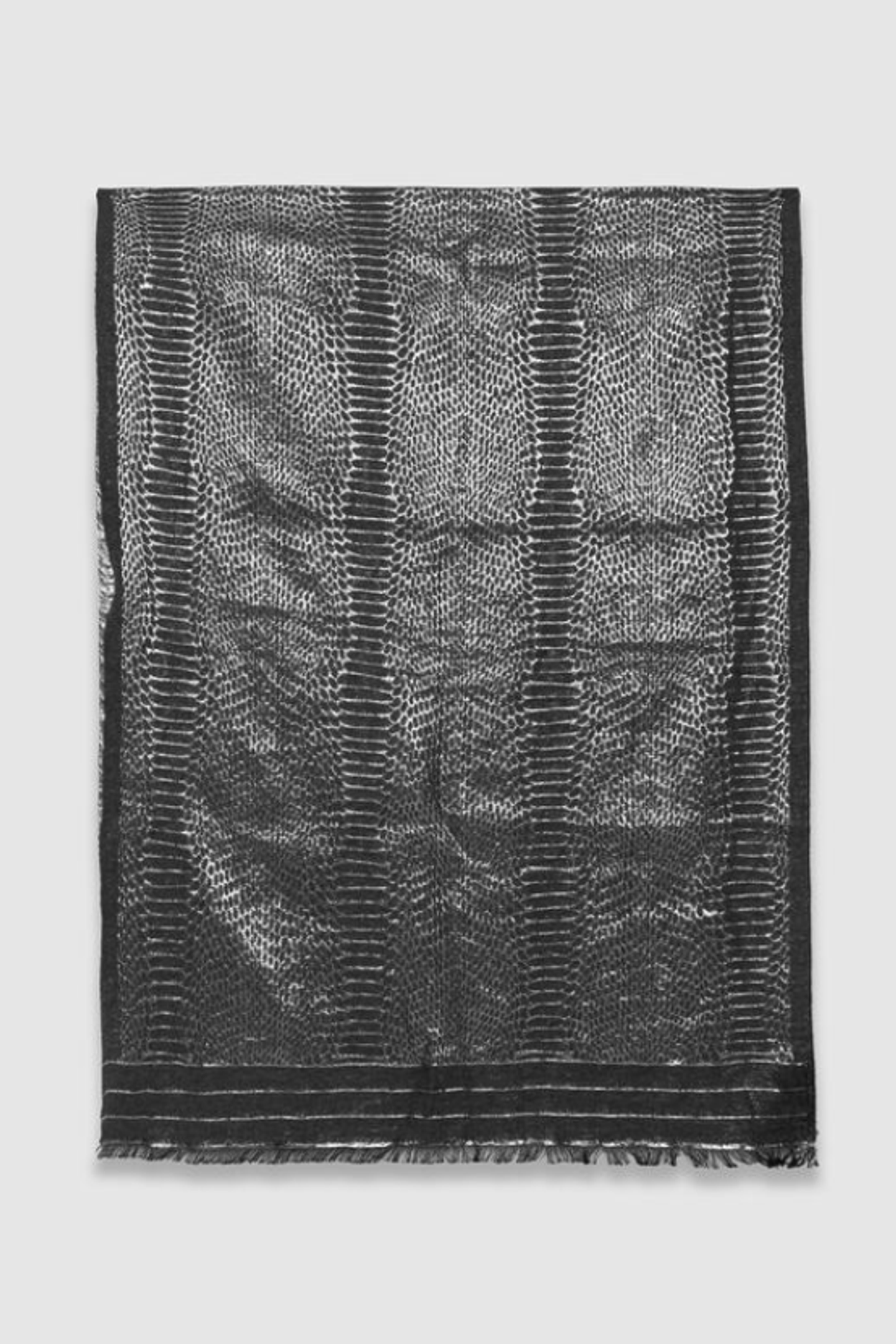 GREY METALLIC PYTHON JACQUARD SCARF 1