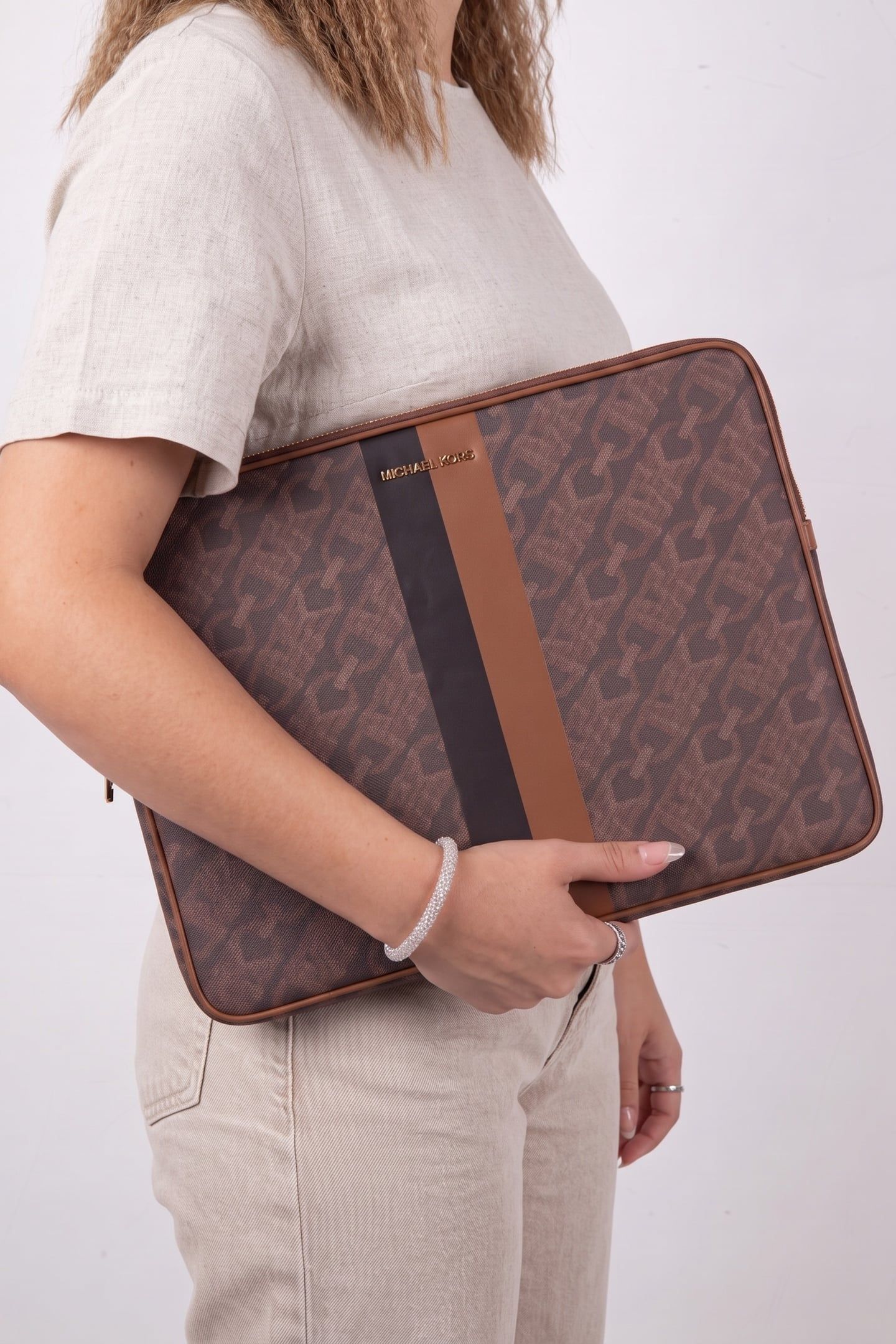 CASE FOR LAPTOP OR TABLET BROWN 3