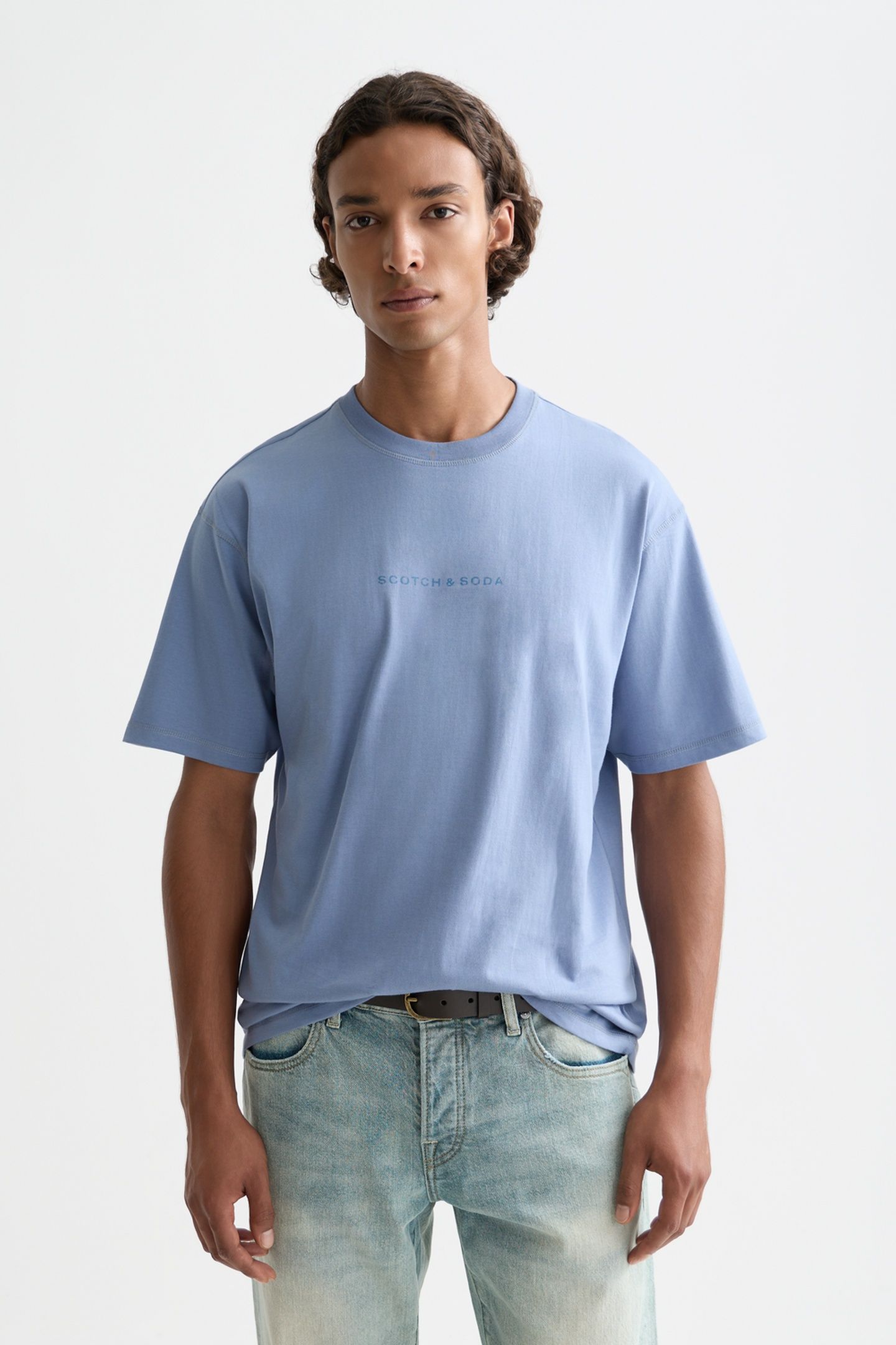 SEASONAL CORE CHEST ARTWORK RELAXED-FIT T-SHIRT NAVY 1
