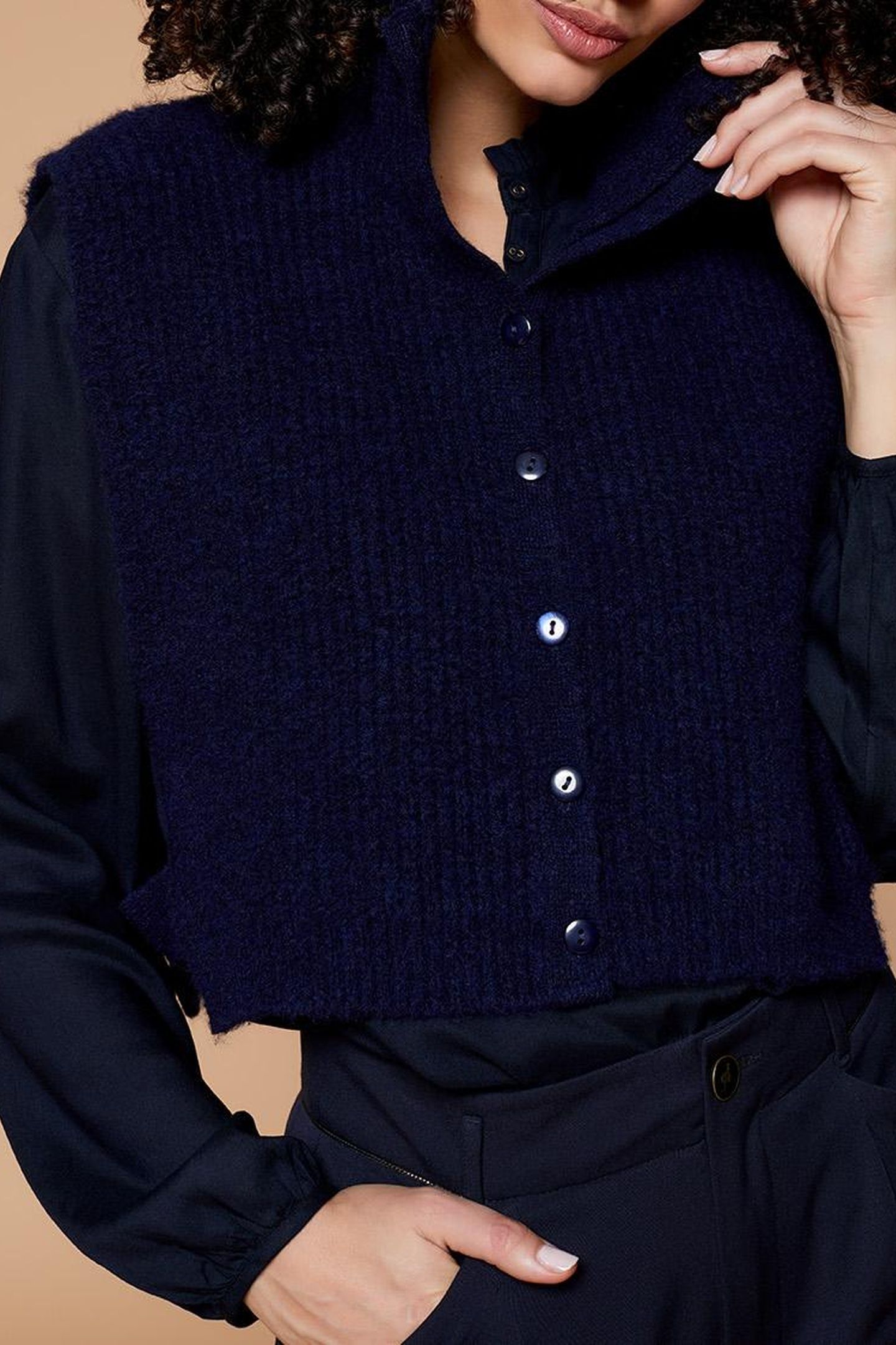 ANGIE . NAVY KNIT TRUCKER COLLAR 5