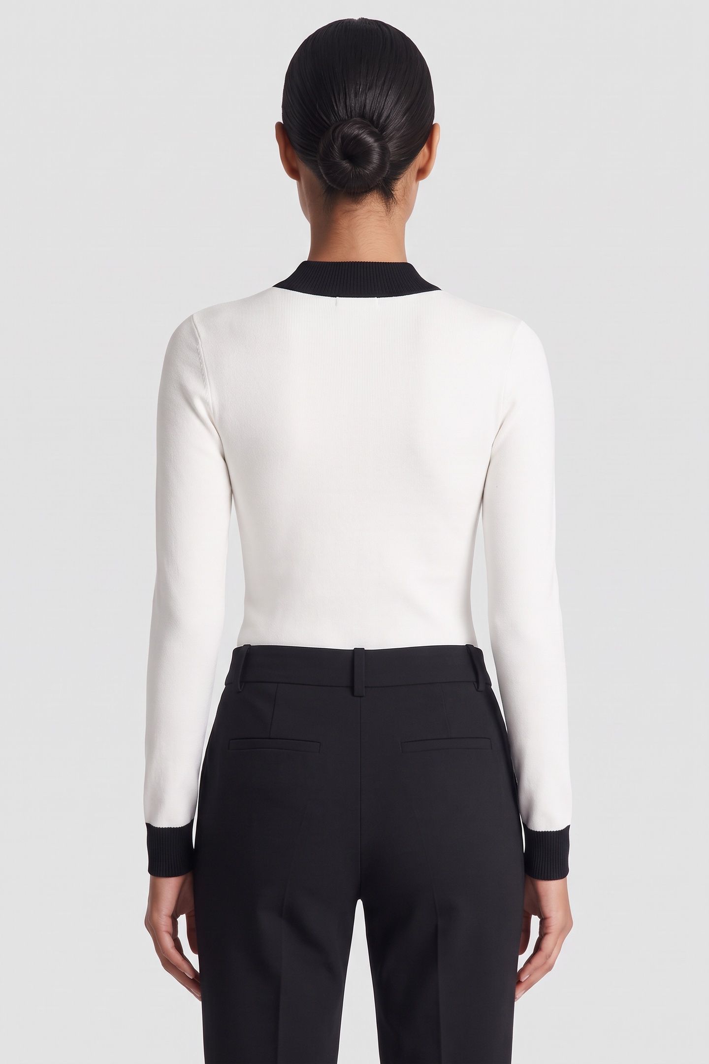 LOGO TURTLE NECK WHITE/BLACK 3