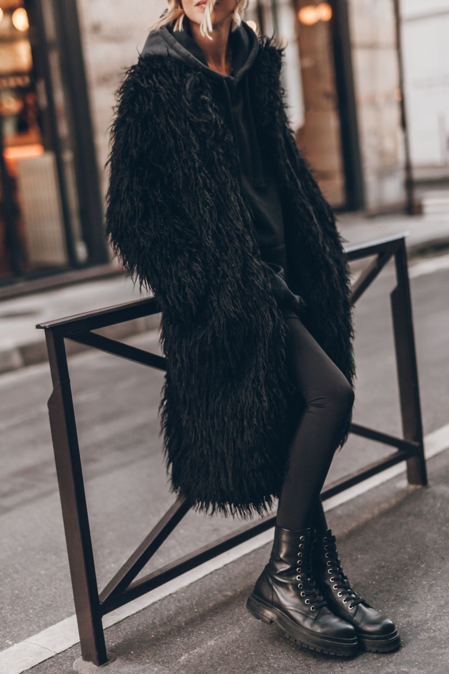THE BLACK FLUFFY COAT 1