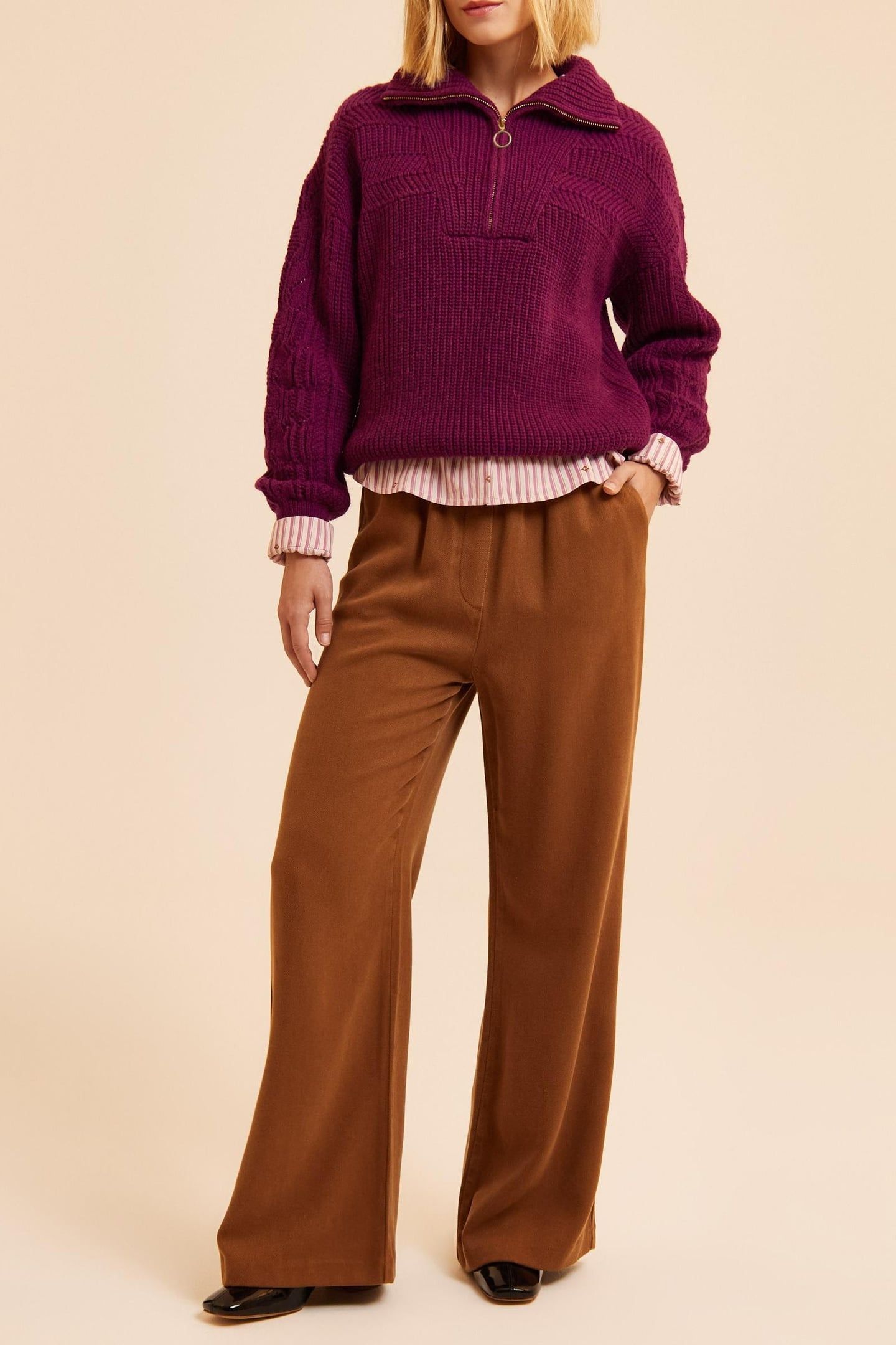 PINK DECORATIVE KNIT ZIP-NECK SWEATER 2