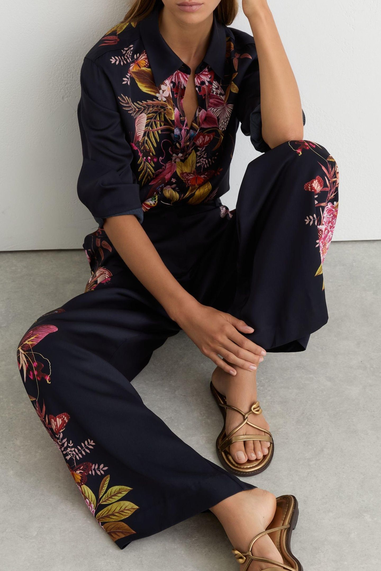 WIDE LEG FLORAL TROUSER NAVY 7