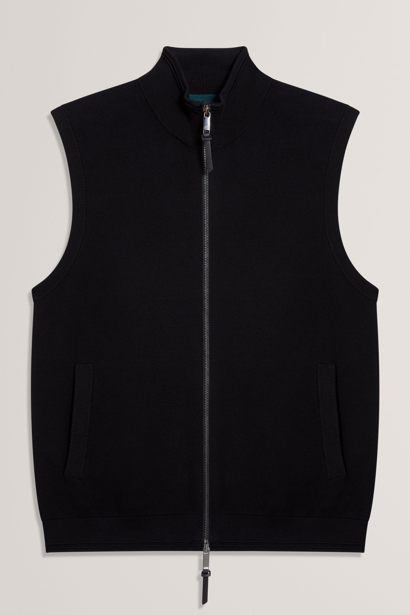 TERINCE ZIP THROUGH FUNNEL NECK GILE BLACK 3