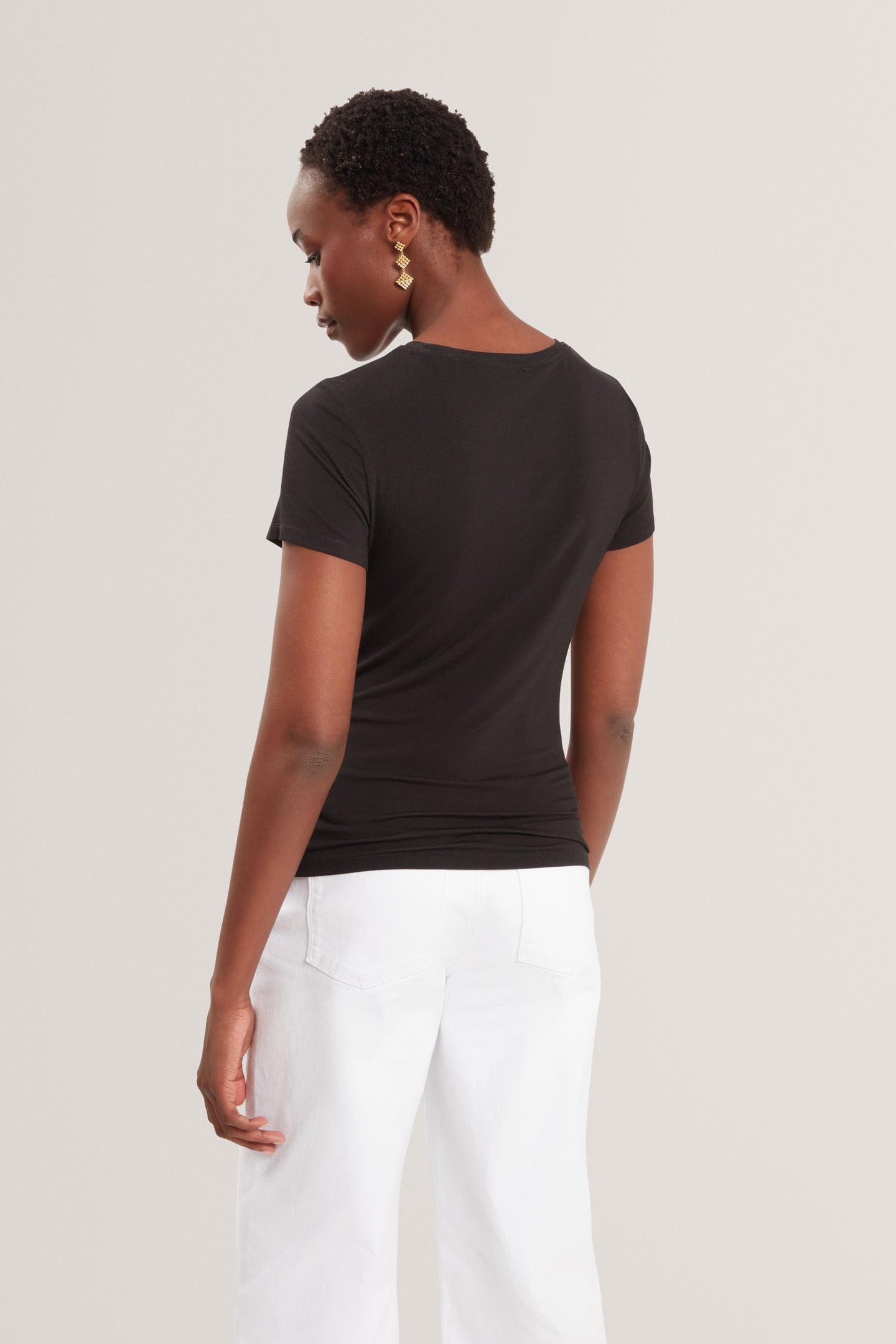 PRINTED FITTED TEE BLACK 2