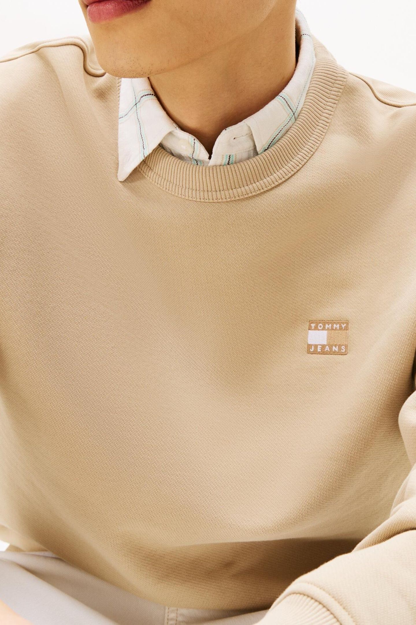 TJM REG BADGE CREW SILT TONAL 5