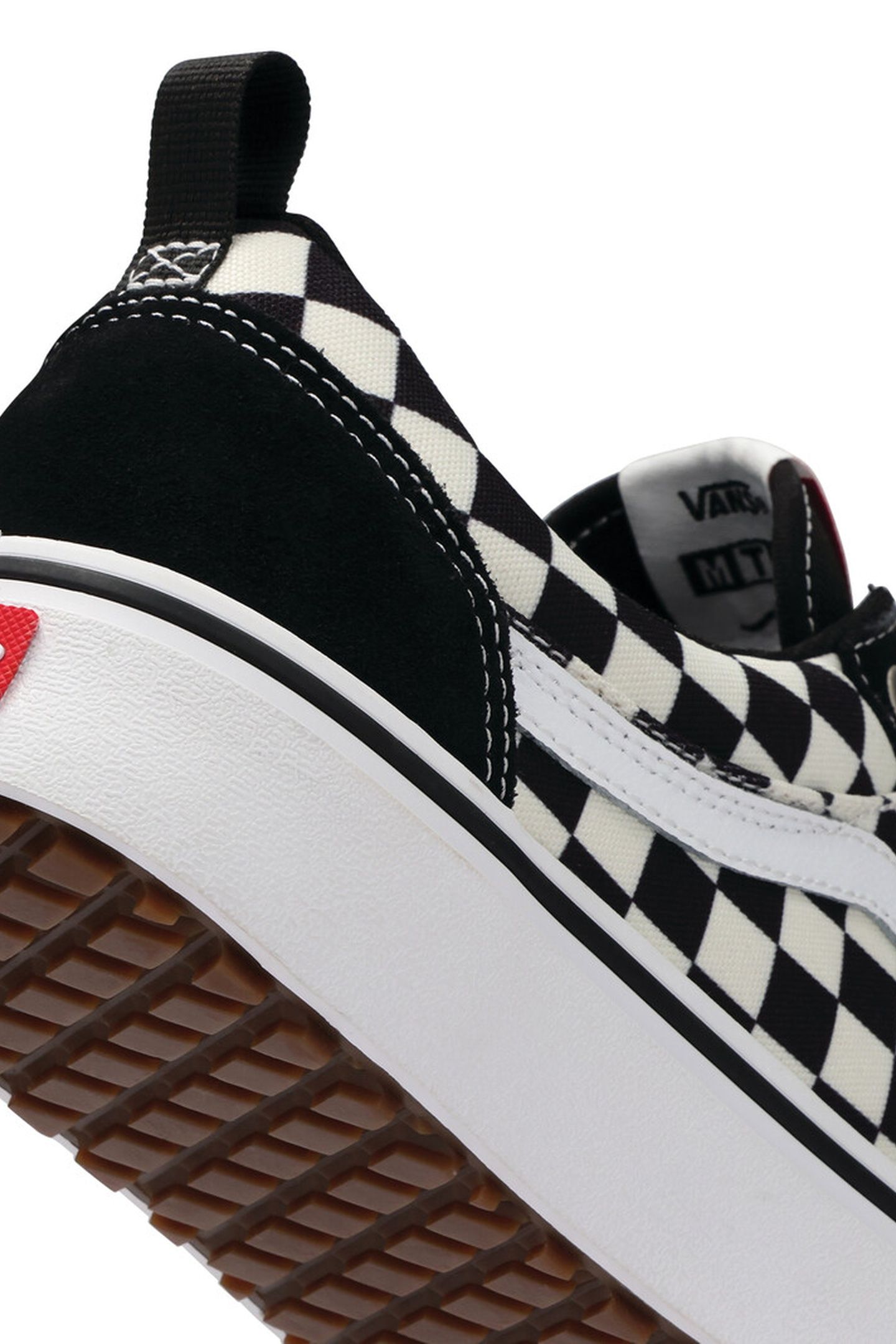 UNISEX OLD SKOOL INSULATED BLACK/WHITE CHECKER 6