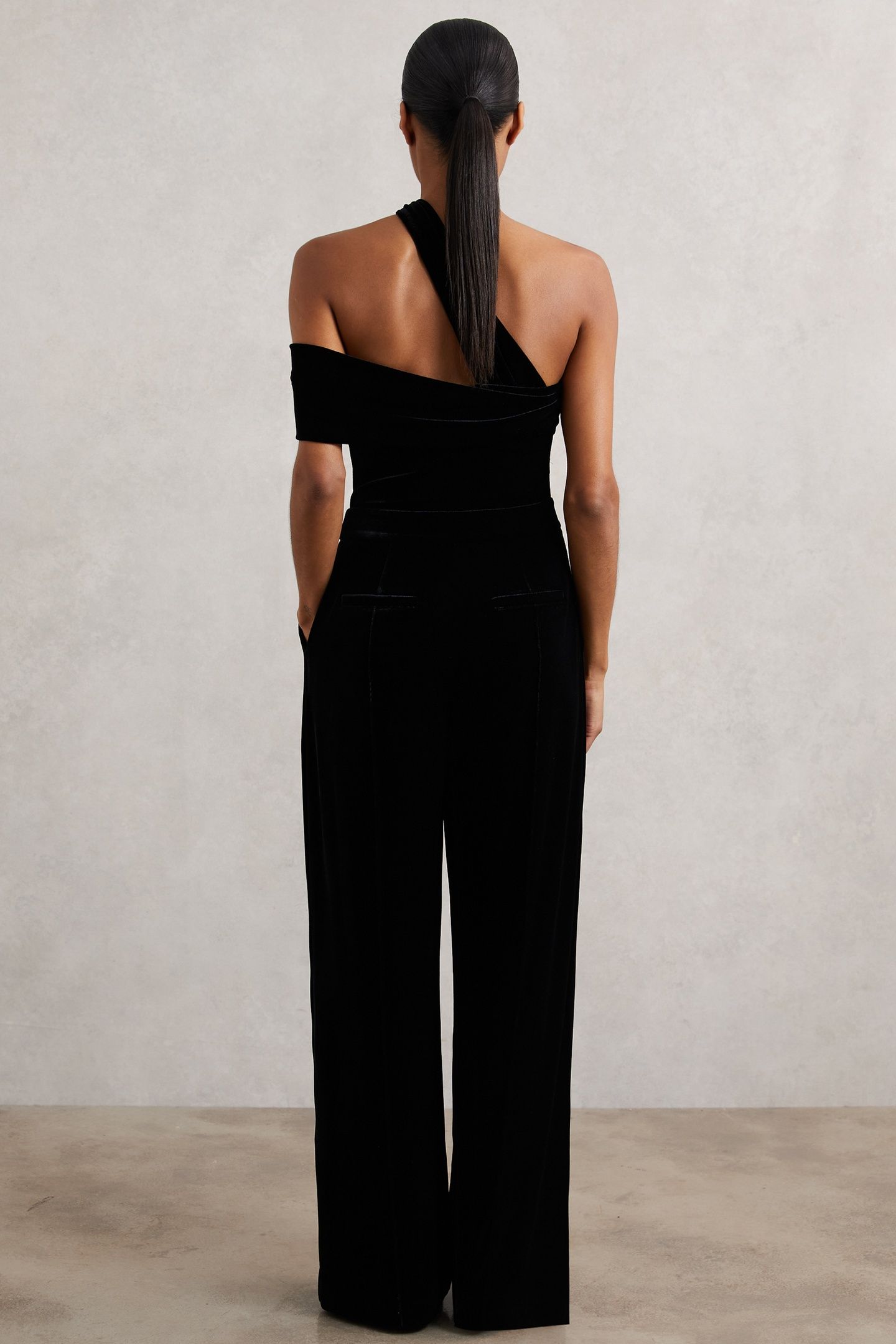 ONE SHOULDER VELVET JUMPSUIT BLACK 4