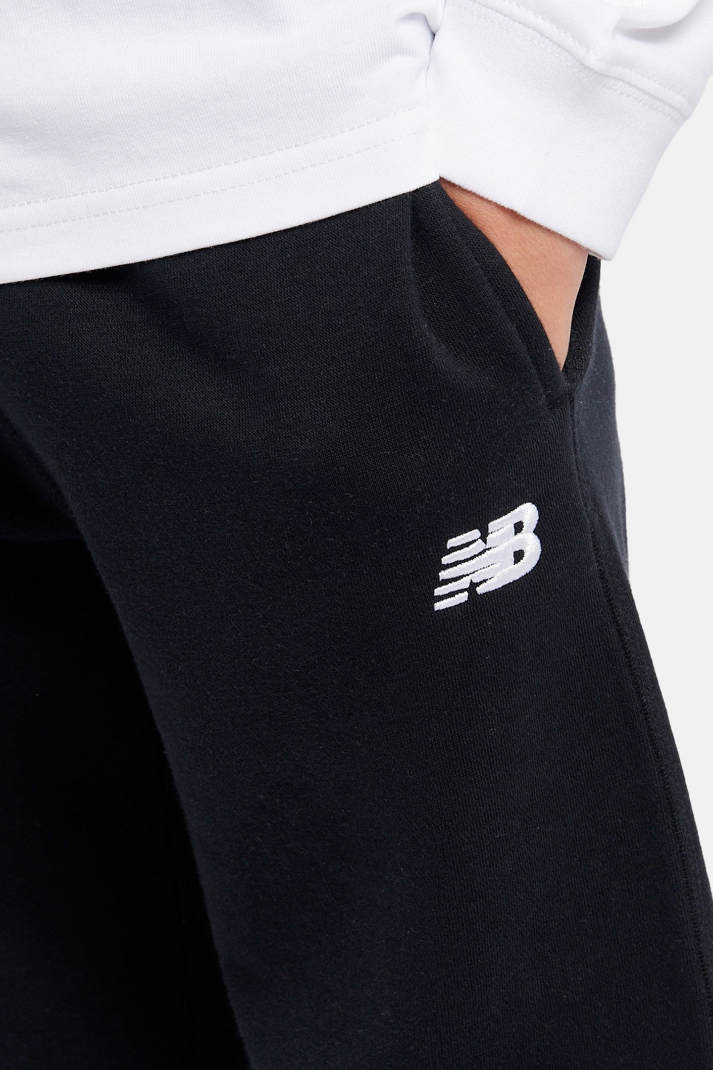 BOYS BRUSH BACK SMALL LOGO JOGGER BLACK 7