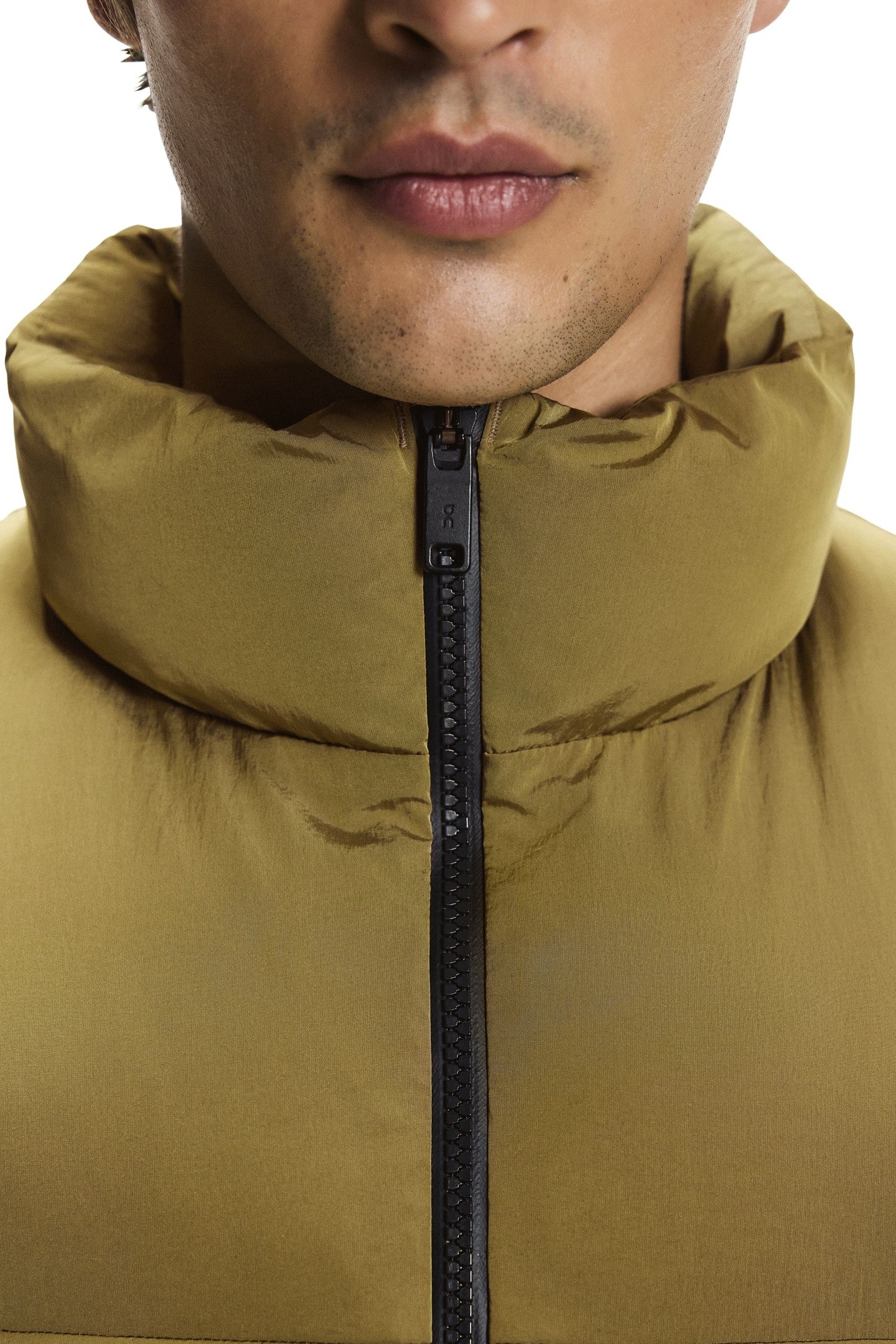 ALL-DAY PUFFER VEST 1 NUTMEG 6