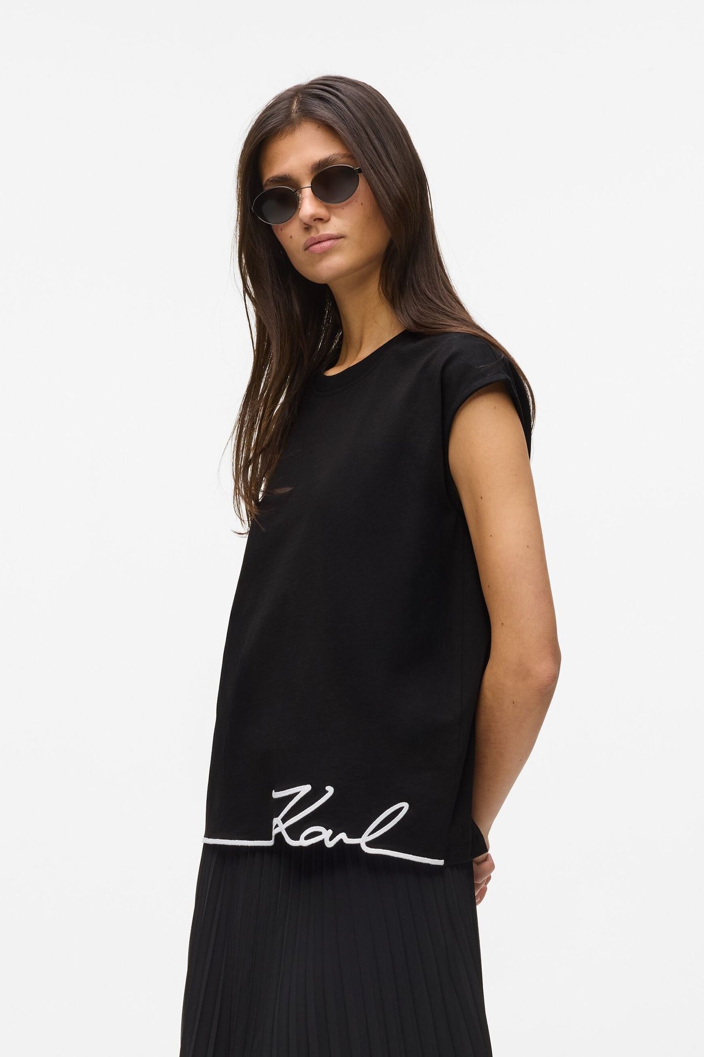 SIGNATURE HEM TANK TOP BLACK 2