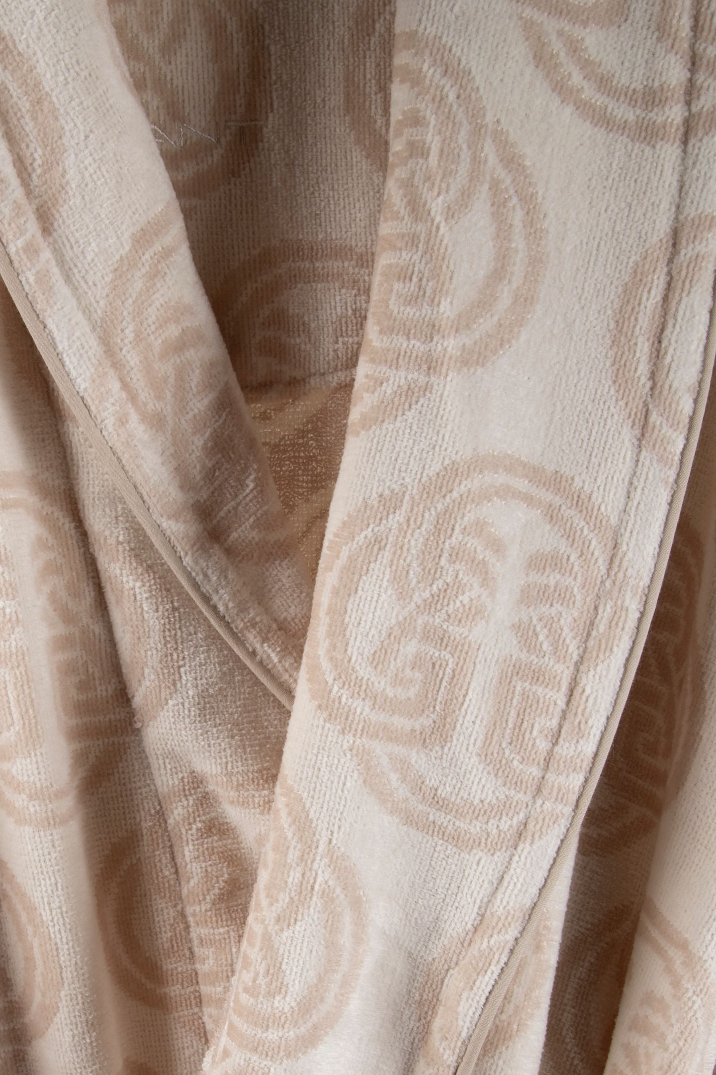 UNISEX MONOGRAM ROBE SUGAR WHITE 4