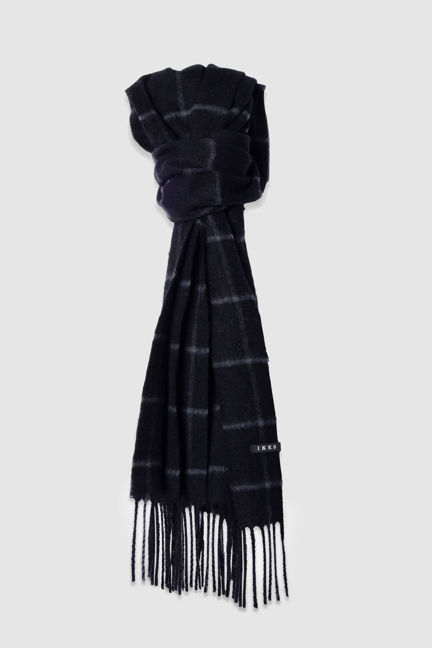BLACK SCARF WITH CHECK PATTERN 1