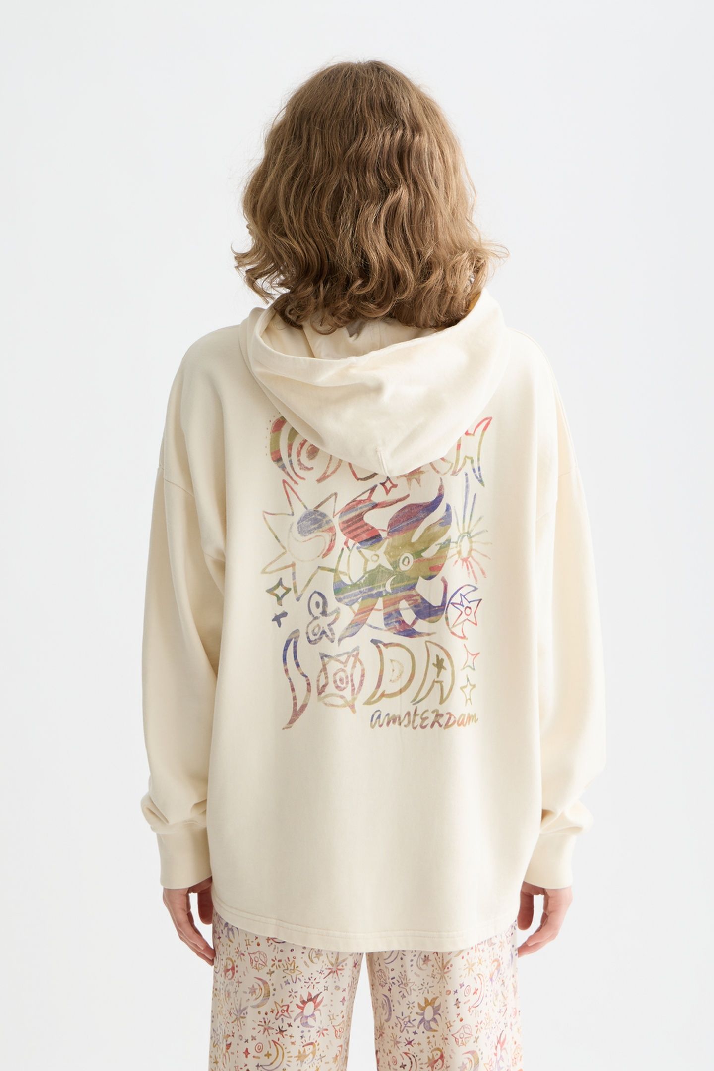 WASHED ARTWORK HOODIE EGGNOG 2