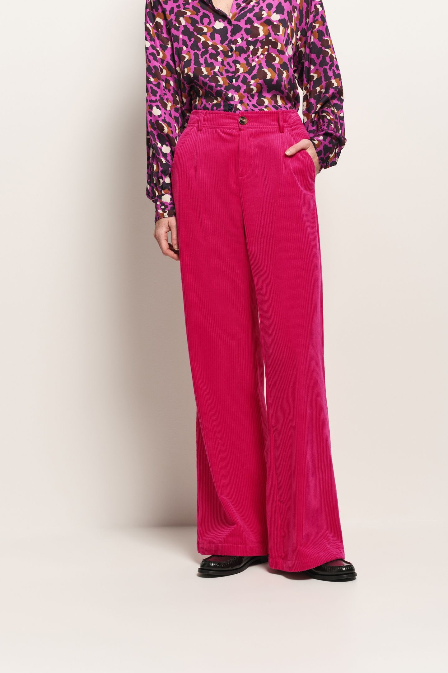 POETE - PINK CORDUROY SUIT TROUSERS 1
