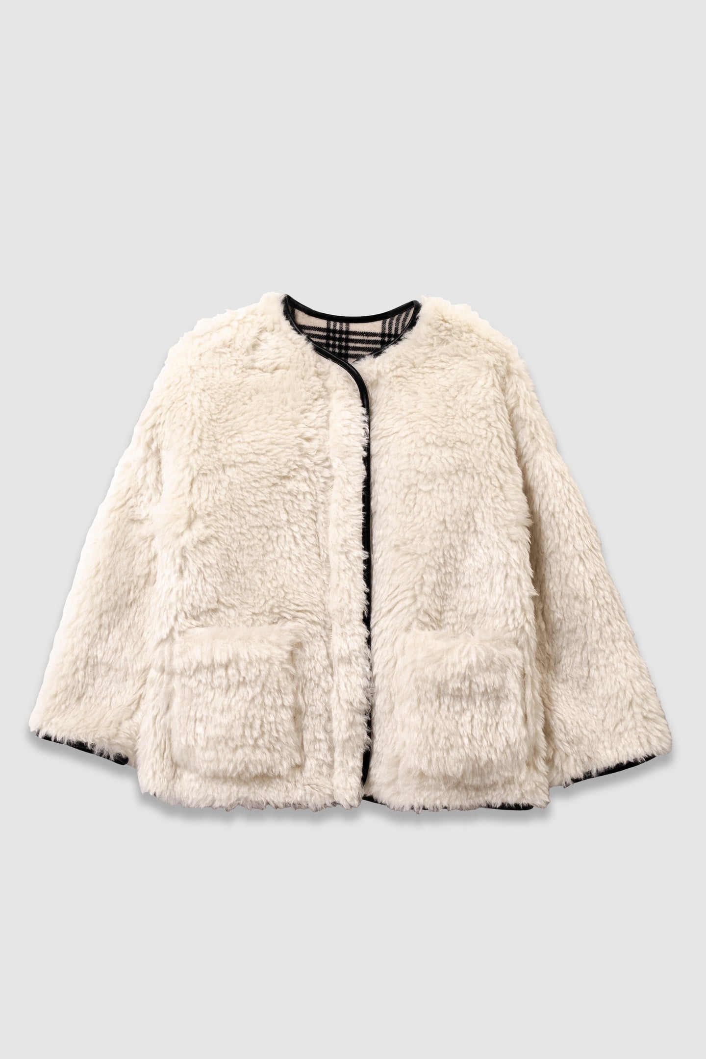 GIRLS’ BEIGE CHECK AND SHERPA REVERSIBLE COAT 1