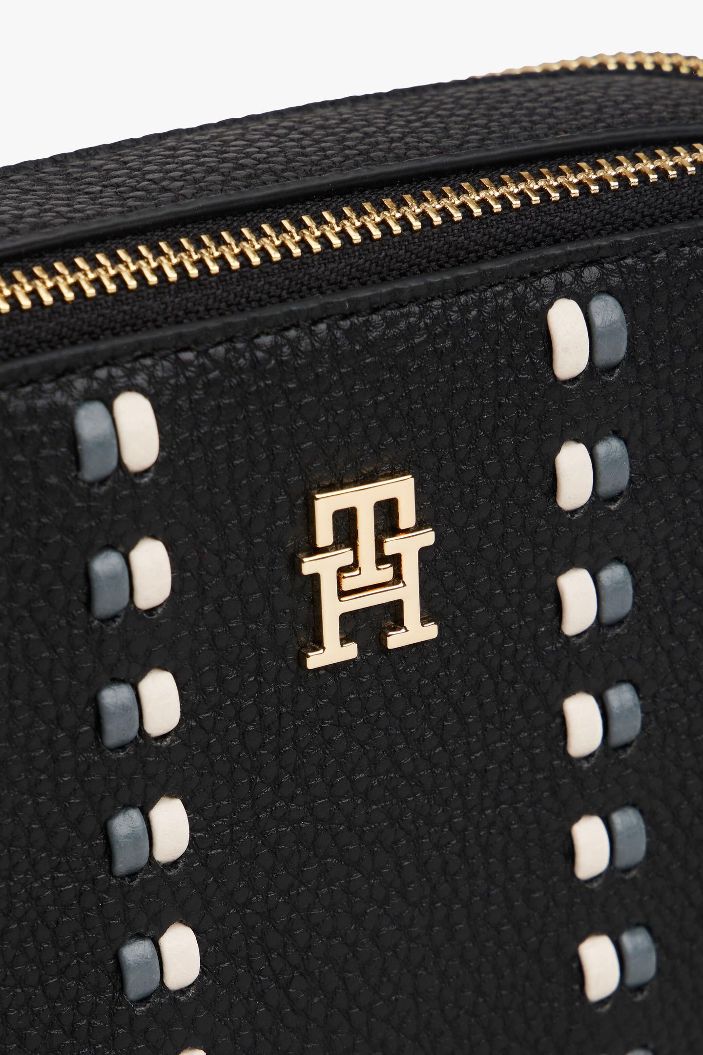 TH TIMELESSENTIAL CAMERA BAG BLACK 5