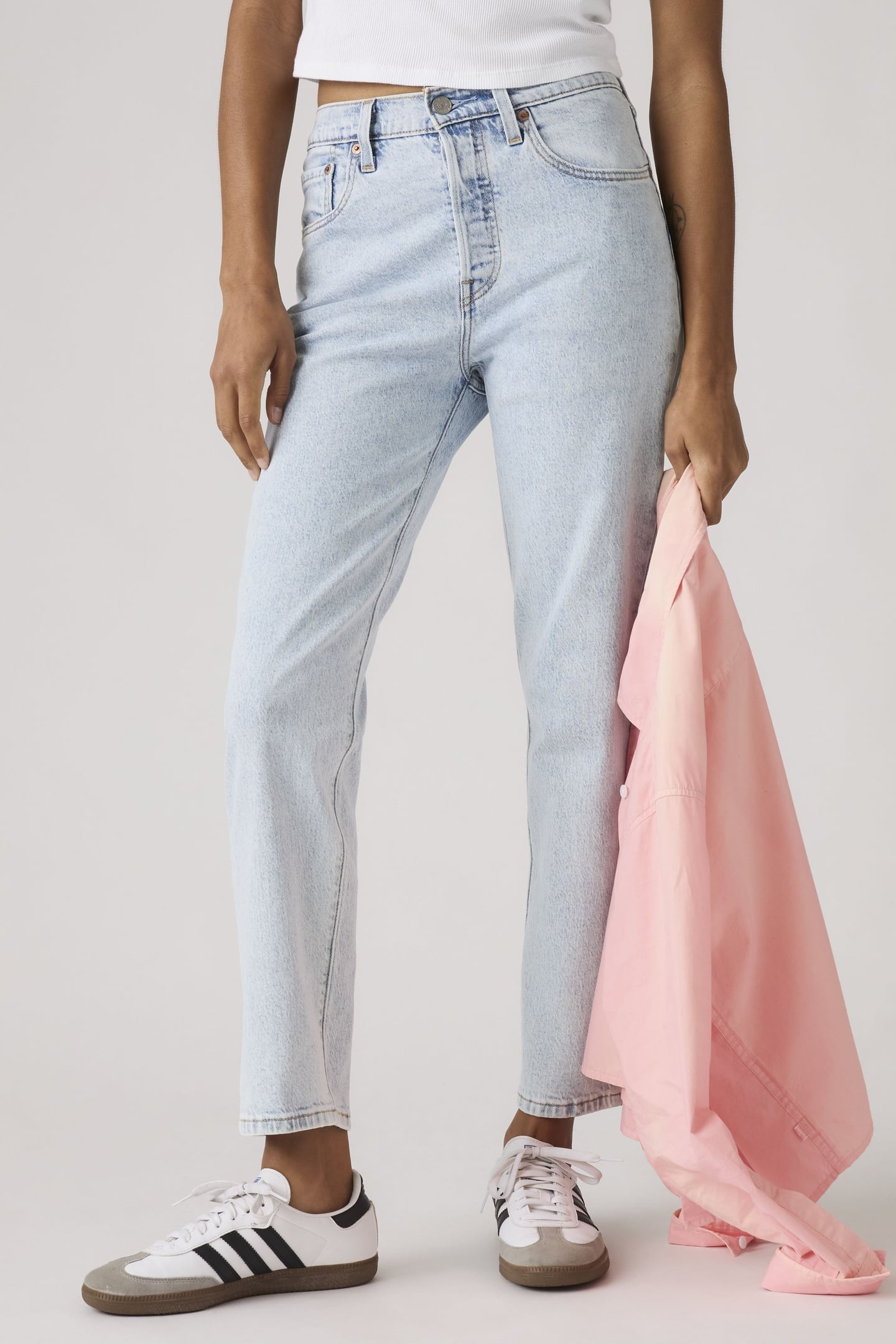 501® CROP LIGHTWEIGHT JEANS 4