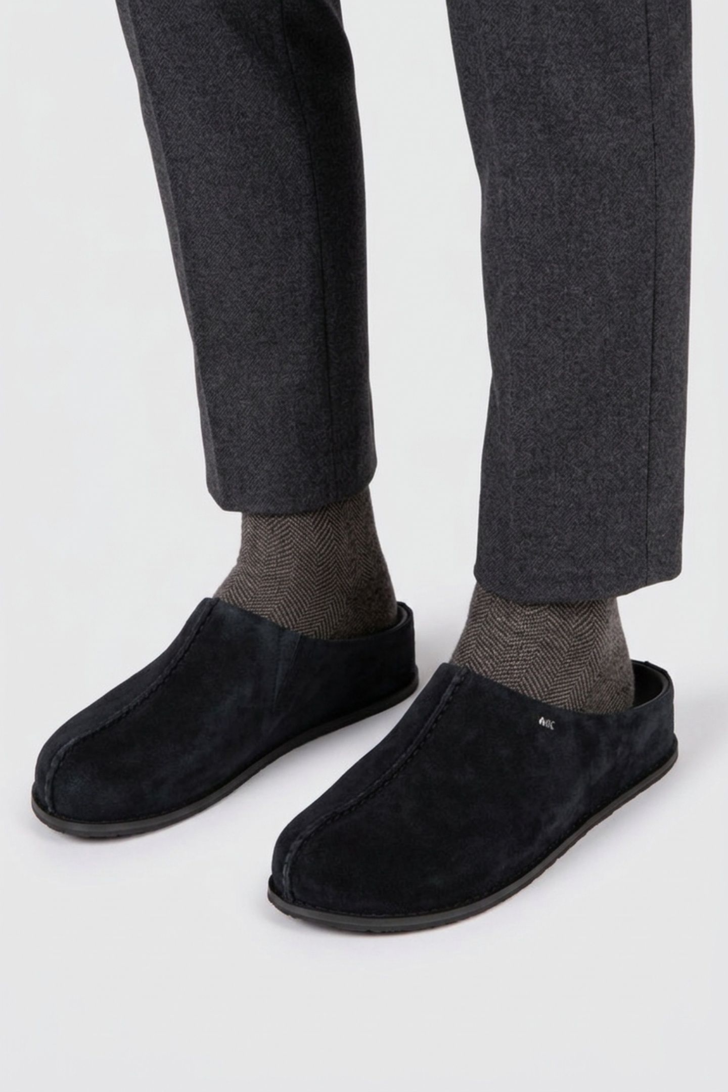 HENSLEY MULE BLACK 2