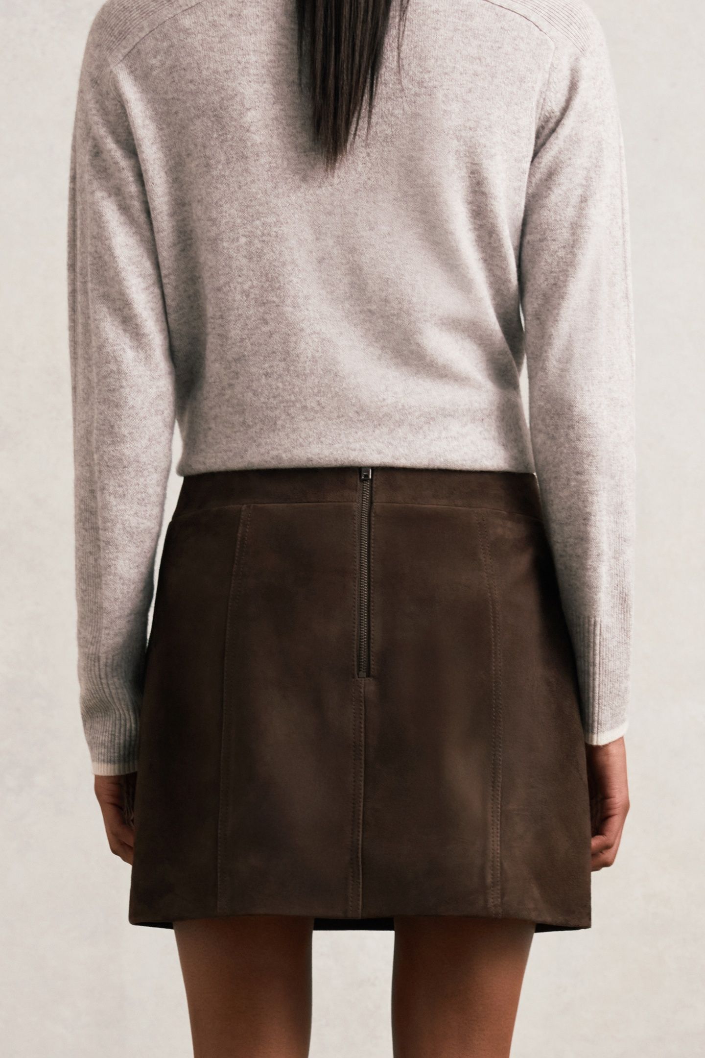 SUEDE PATCH POCKET MINI SKIRT CHOCOLATE BROWN 2