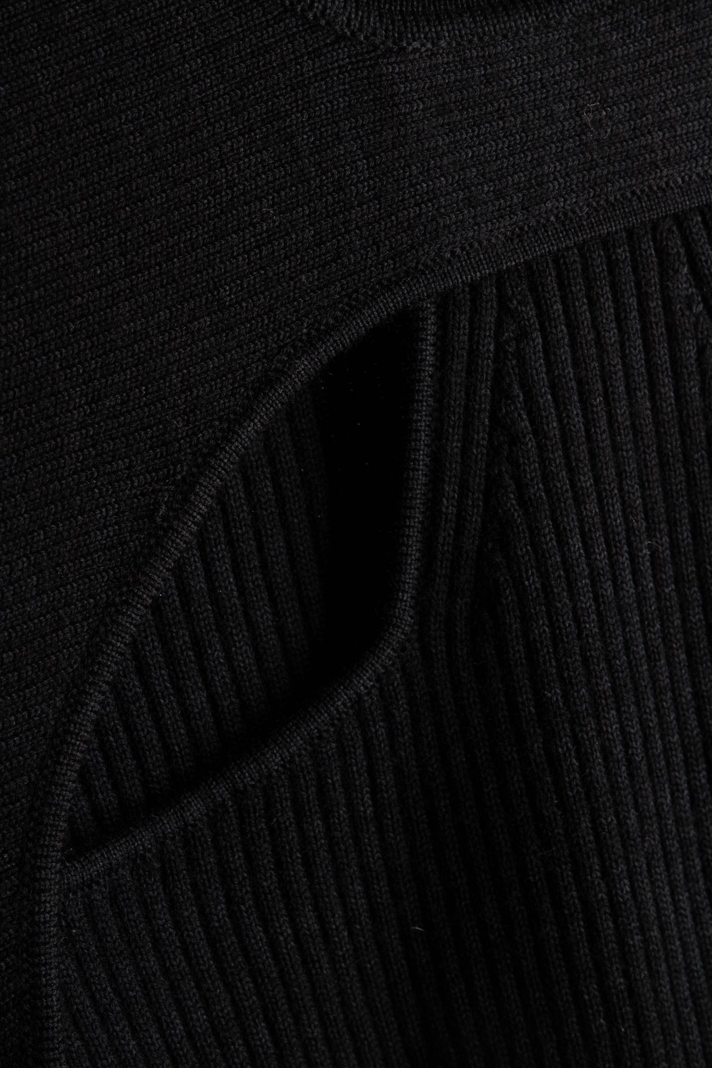 ZANA SWEATER BLACK 4