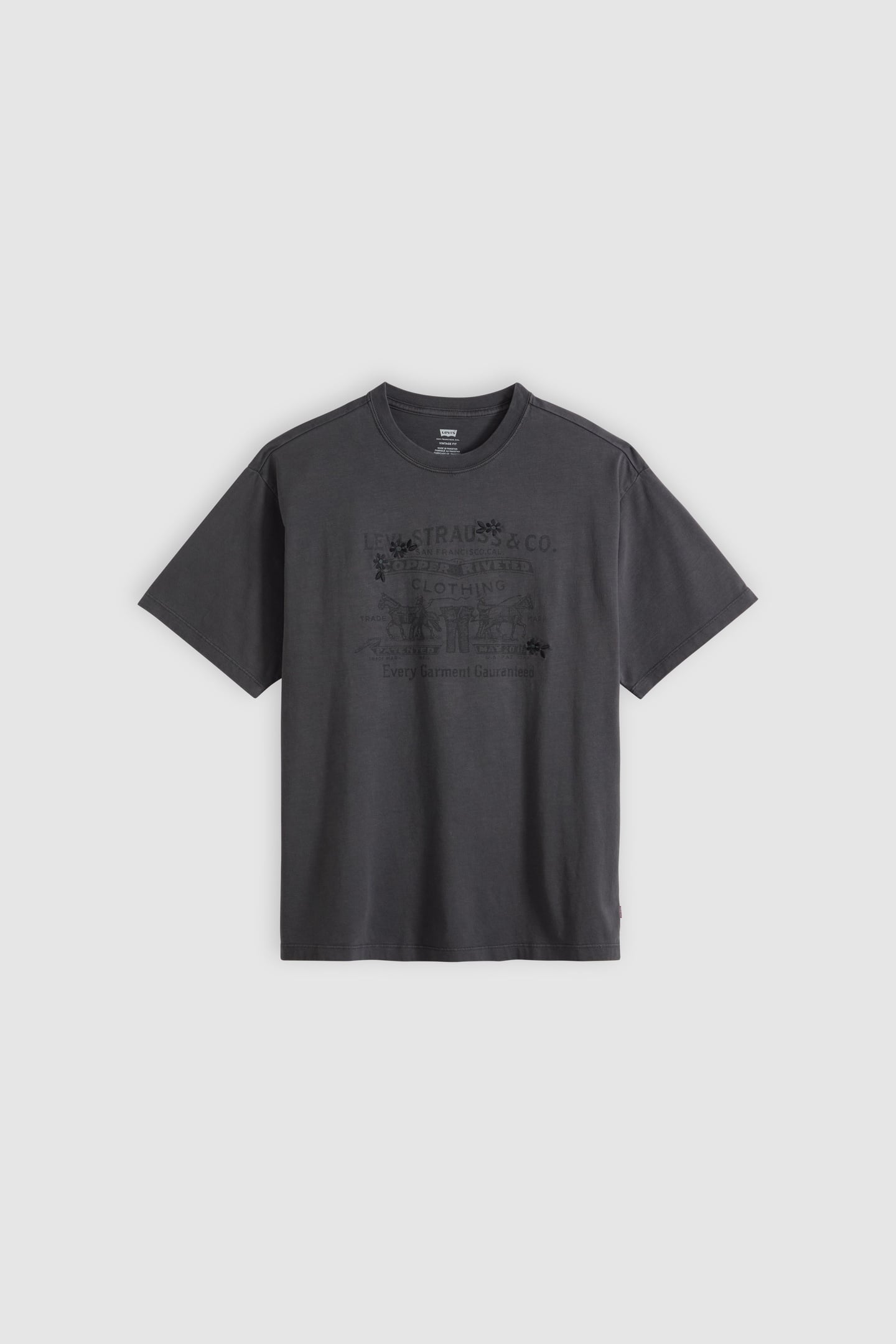 GRAPHIC VINTAGE FIT TEE 4