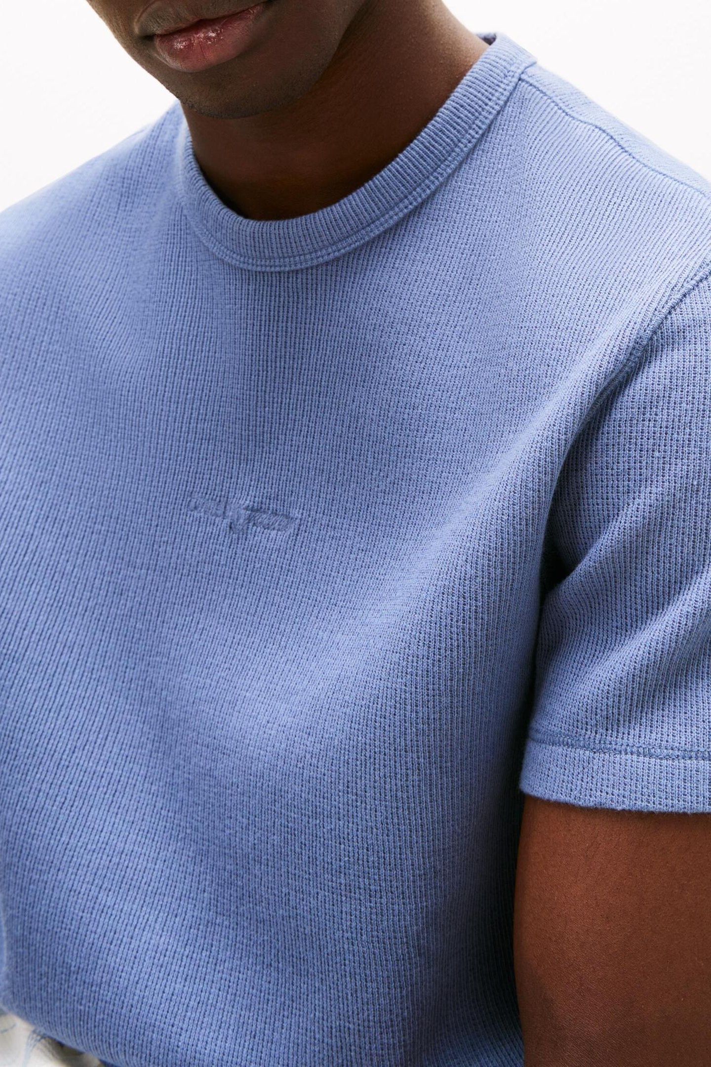 TJM SLIM WAFFLE TEE BLUE MOMENT 5