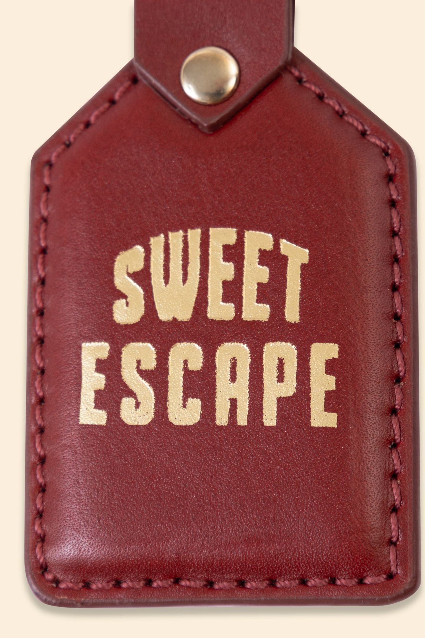 BROWN LEATHER KEYRING WITH GOLD MESSAGE 3