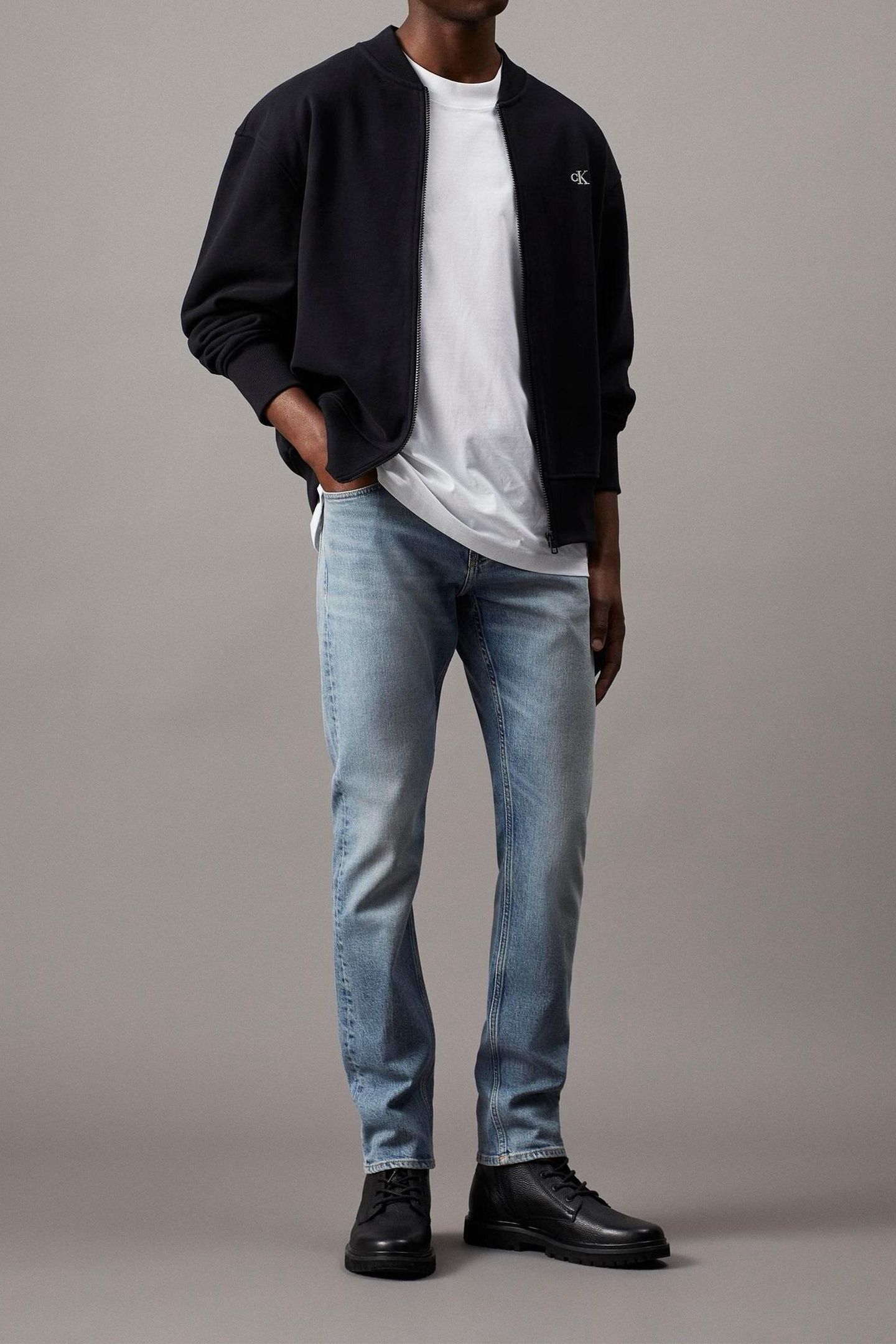 HEAVYWEIGHT EMBROIDERED BLACK 1