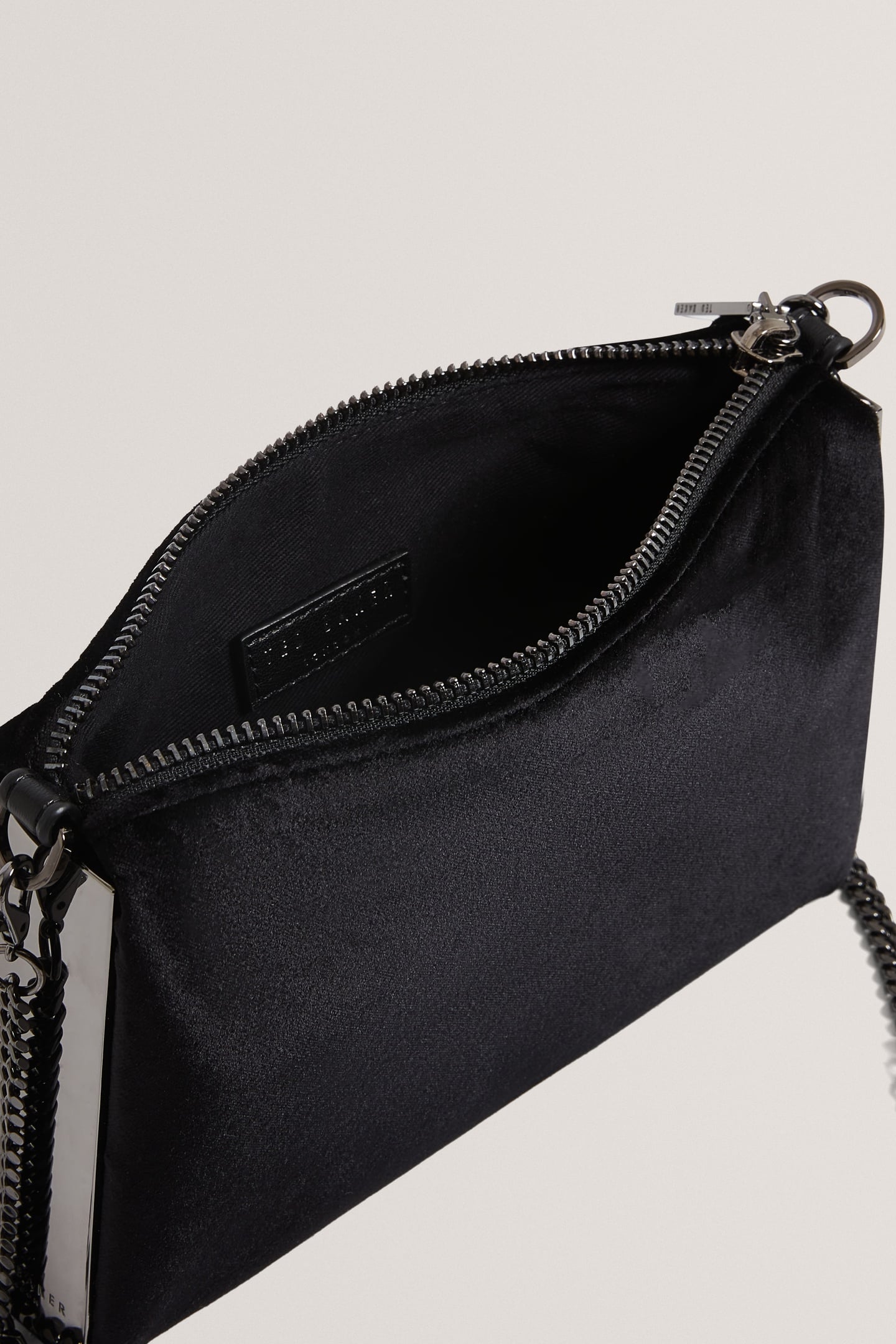 BAR DETAIL VELVET CROSSBODY CLUTCH BLACK 3