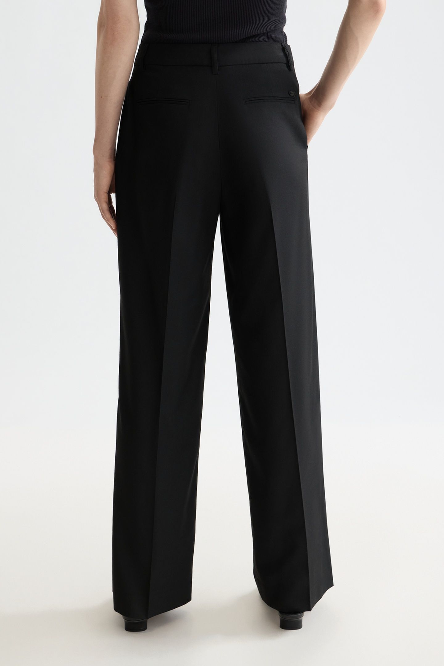 CORE EDIE PANT BLACK 2