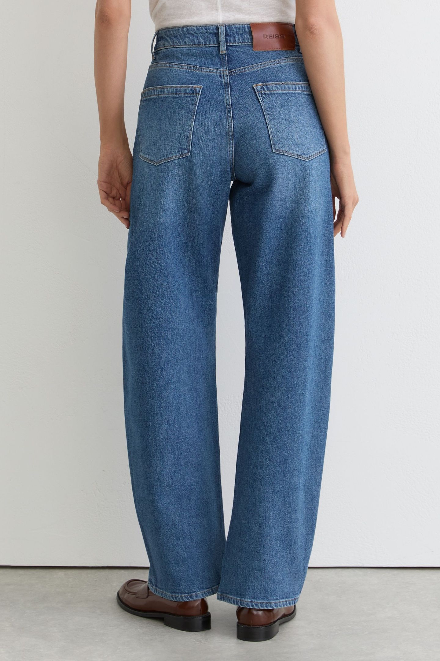 BARREL LEG JEAN MID BLUE 2